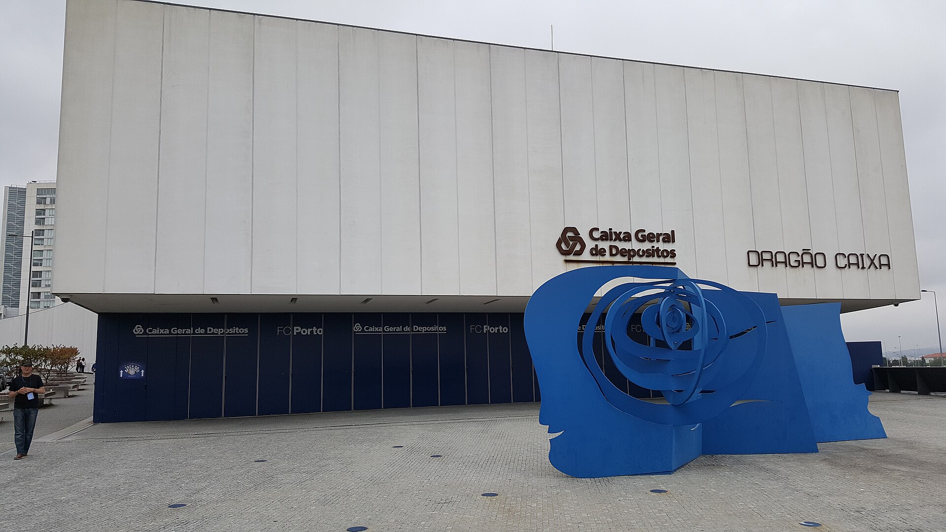 Imagem de referência de Dragão Arena, descrito nos dados abertos como pavilhão desportivo no Porto, Portugal