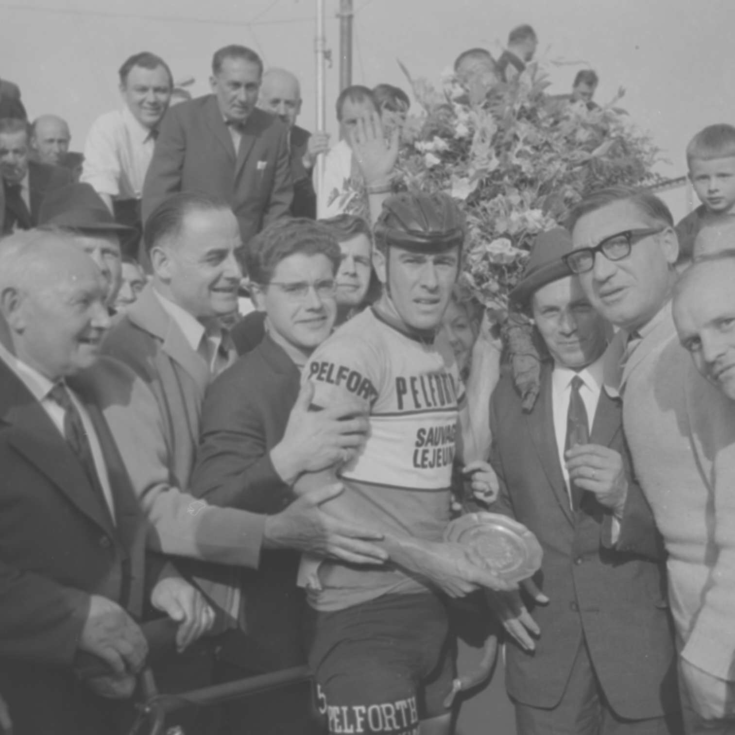 Imagem de referência de Georges Van Coningsloo, descrito nos dados abertos como ciclista belga