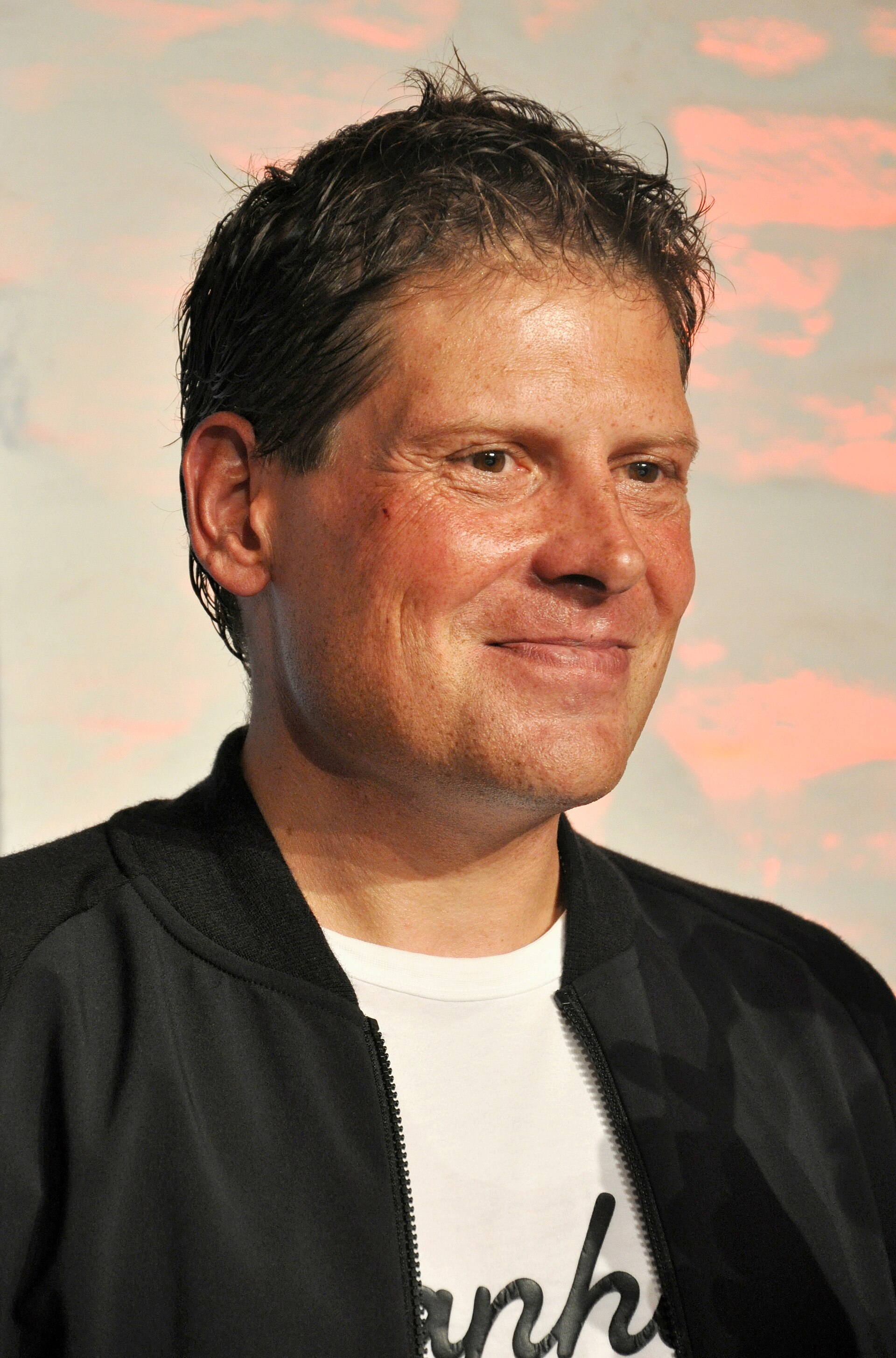 Imagem de referência de Jan Ullrich, descrito nos dados abertos como ciclista alemão