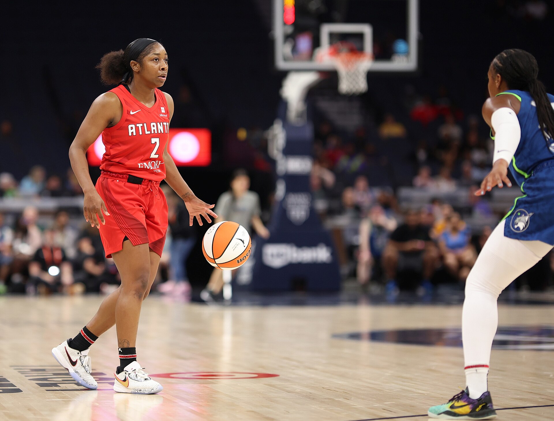 Imagem de referência de Aari McDonald, descrito nos dados abertos como jogadora de basquetebol norte-americana