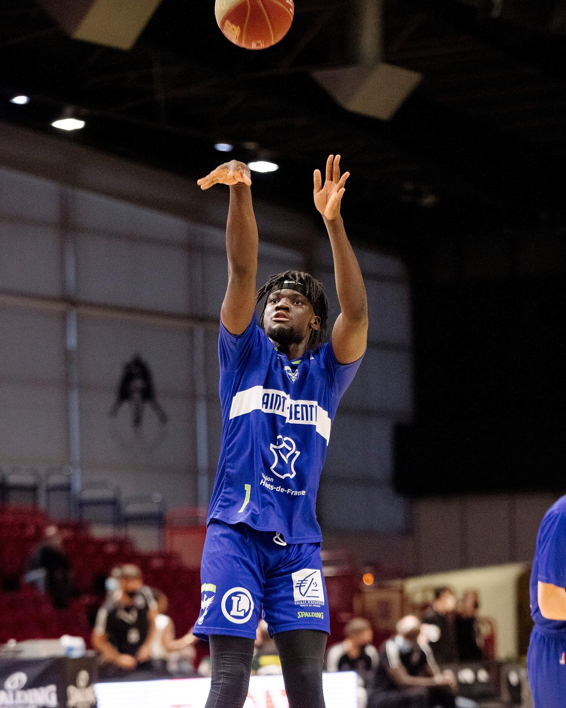 Imagem de referência de Junior Ouattara, descrito nos dados abertos como jogador de basquetebol francês