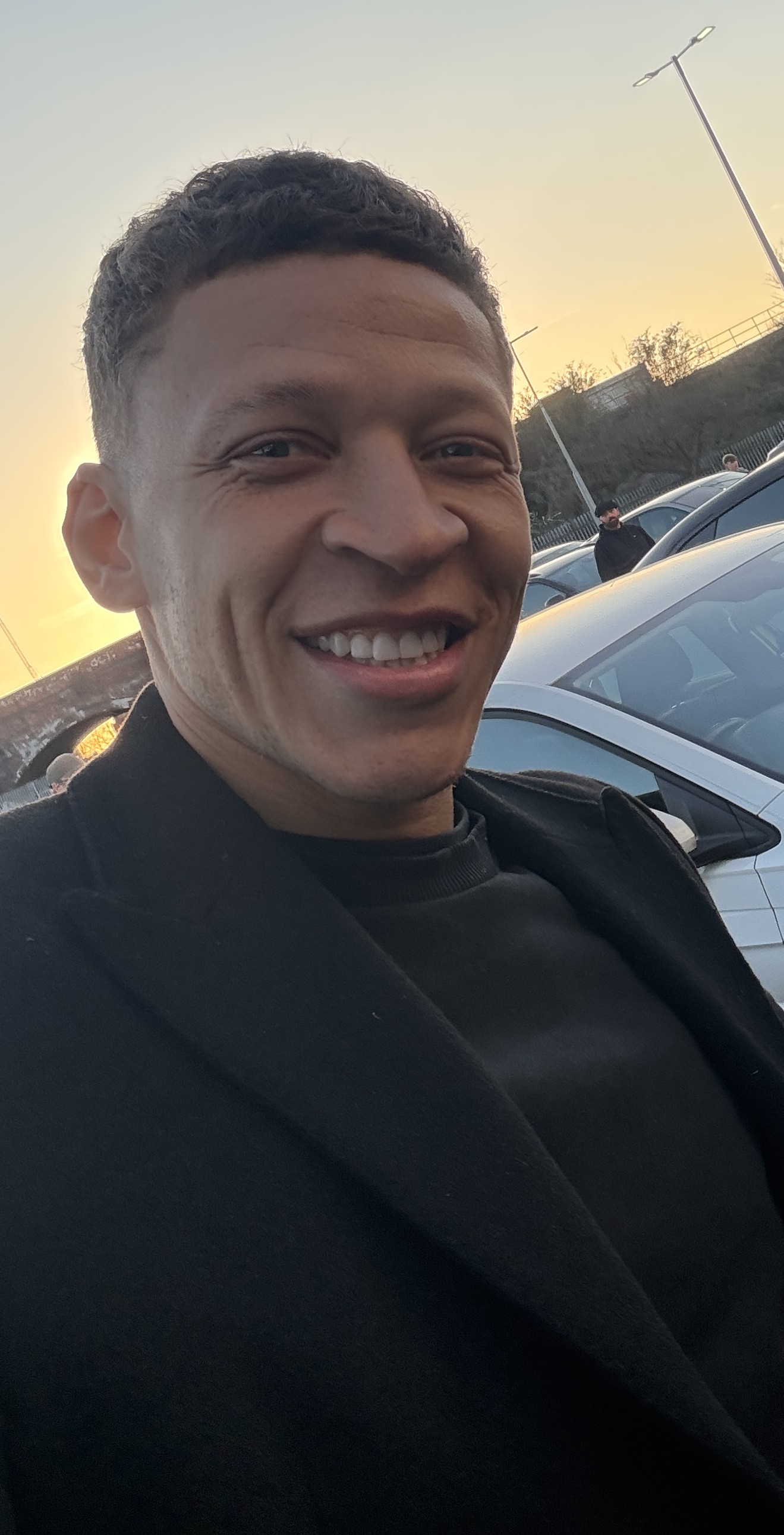 Imagem de referência de Dwight Gayle, descrito nos dados abertos como futebolista britânico