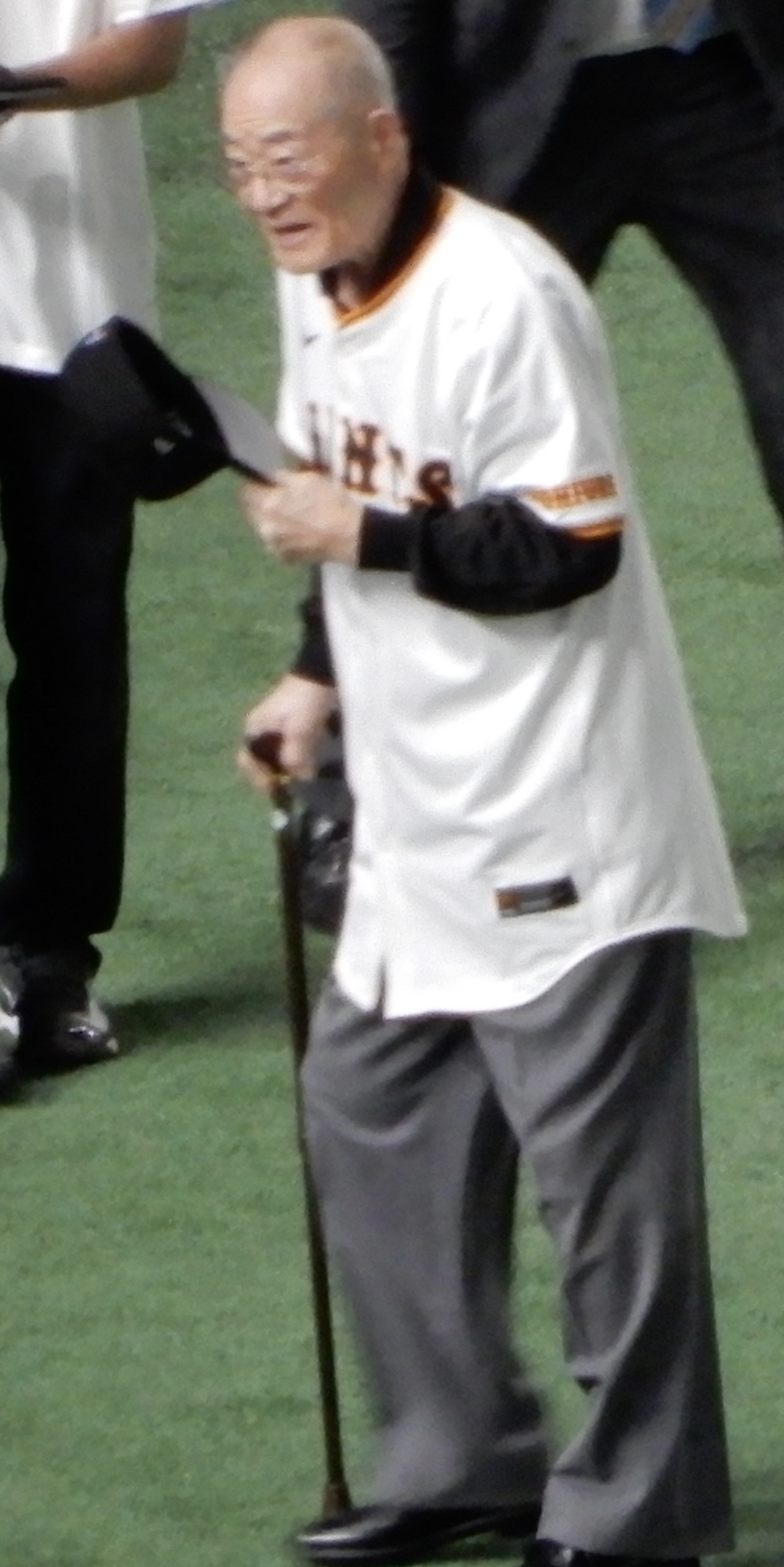 Imagem de referência de Isao Harimoto, descrito nos dados abertos como jogador de beisebol profissional koreas, crítico de beisebol, comentarista de beisebol