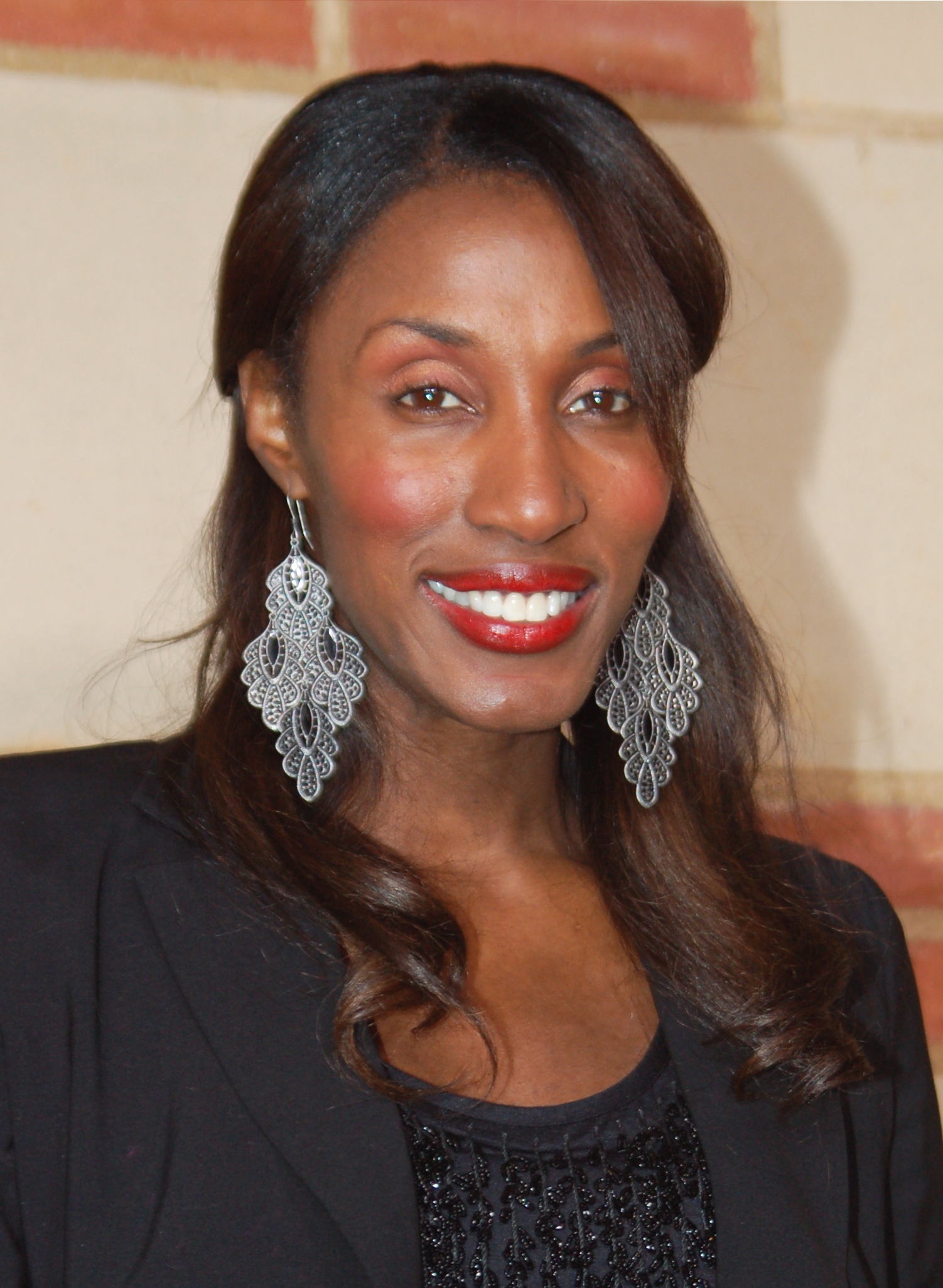 Imagem de referência de Lisa Leslie, descrito nos dados abertos como jogadora de basquetebol norte-americana