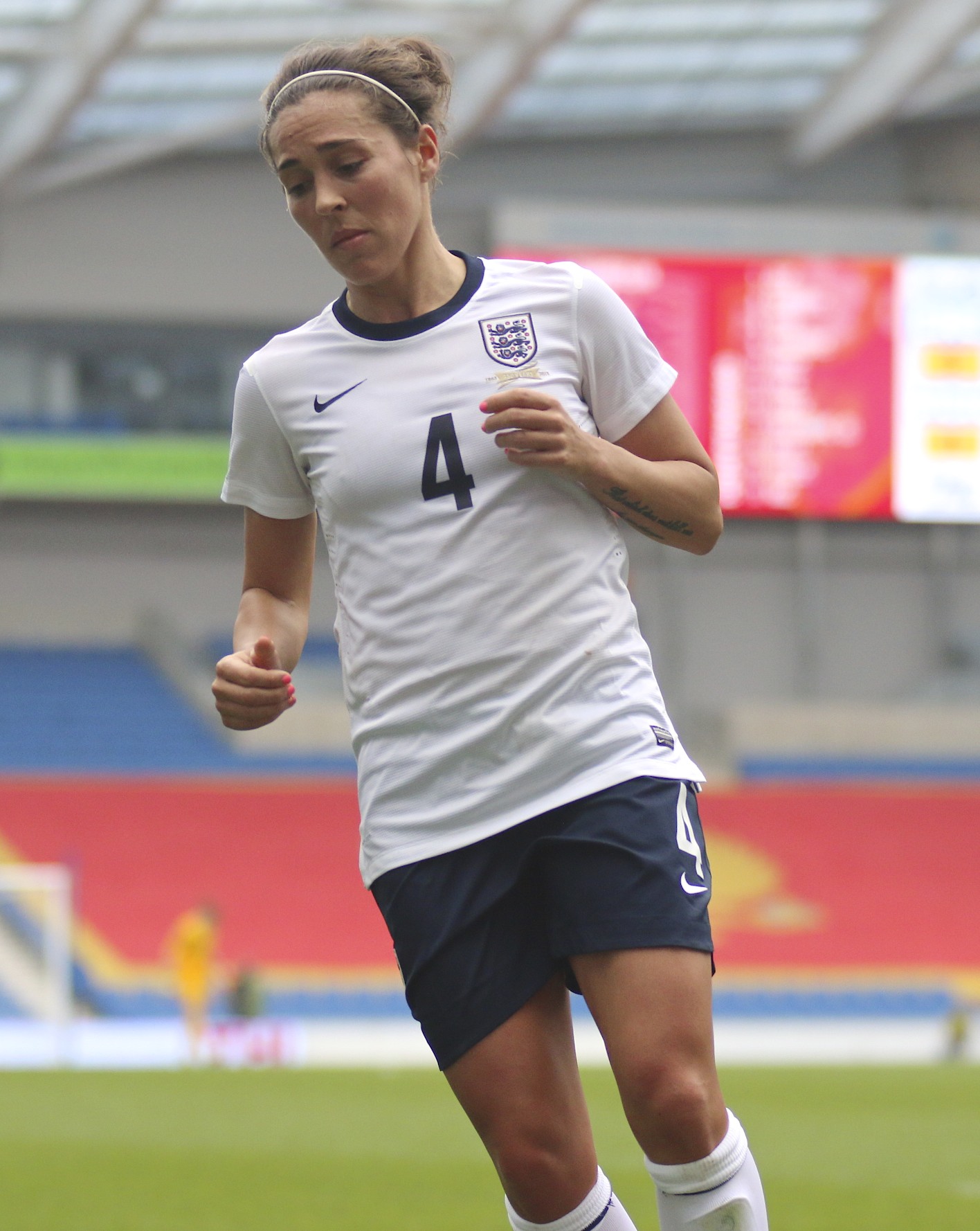 Imagem de referência de Fara Williams, descrito nos dados abertos como futebolista britânica