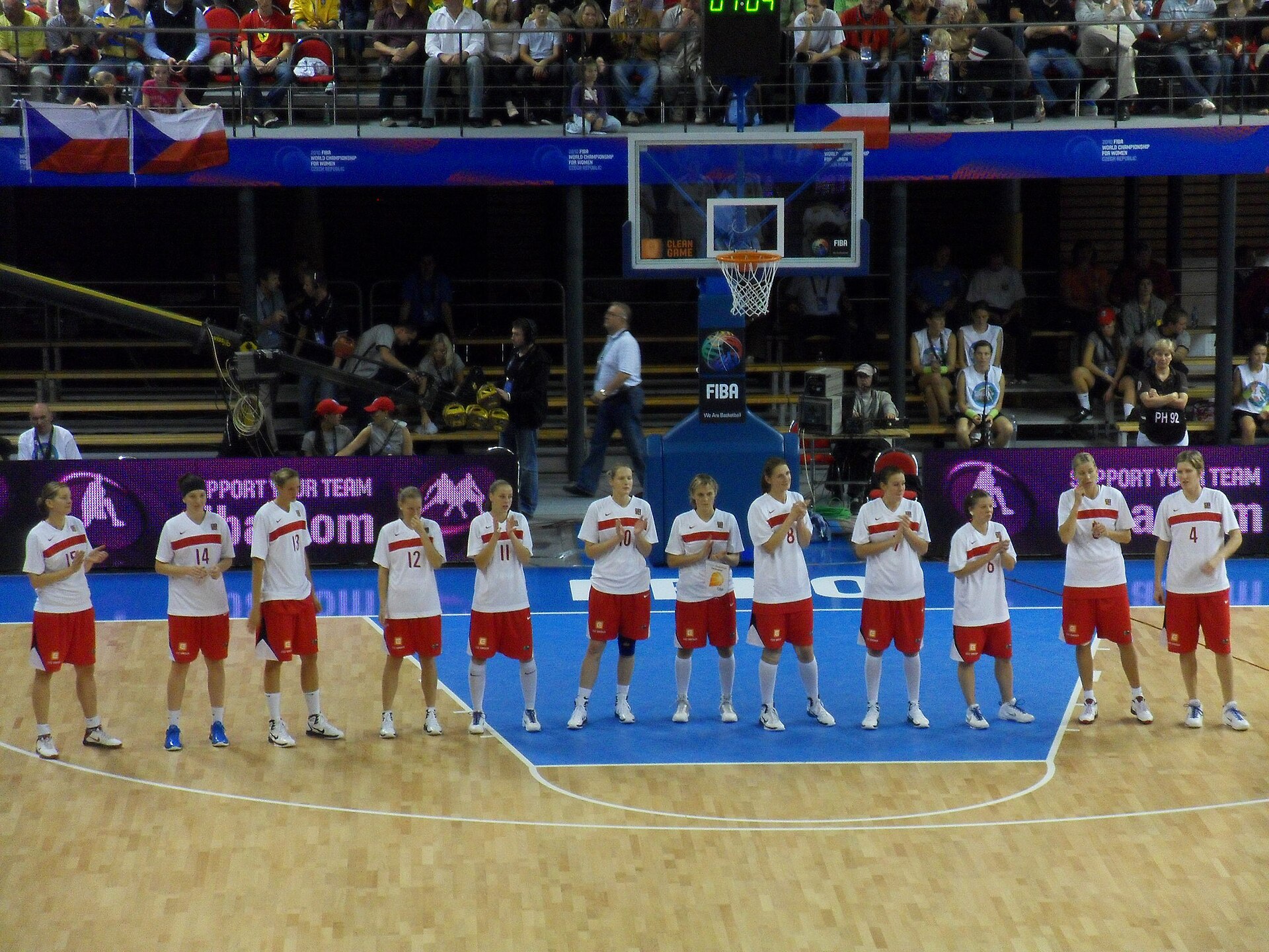 Imagem de referência de Kateřina Elhotová, descrito nos dados abertos como jogadora de basquetebol checa