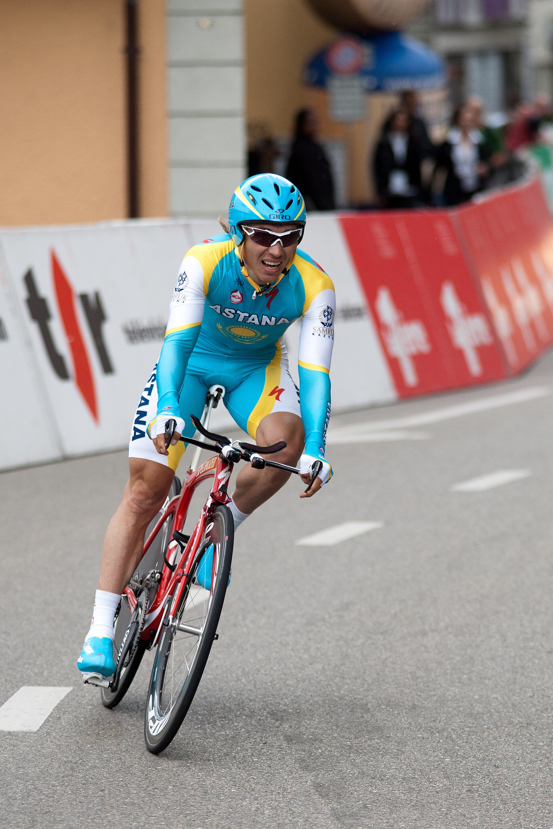 Imagem de referência de Maxim Iglinsky, descrito nos dados abertos como ciclista cazaque