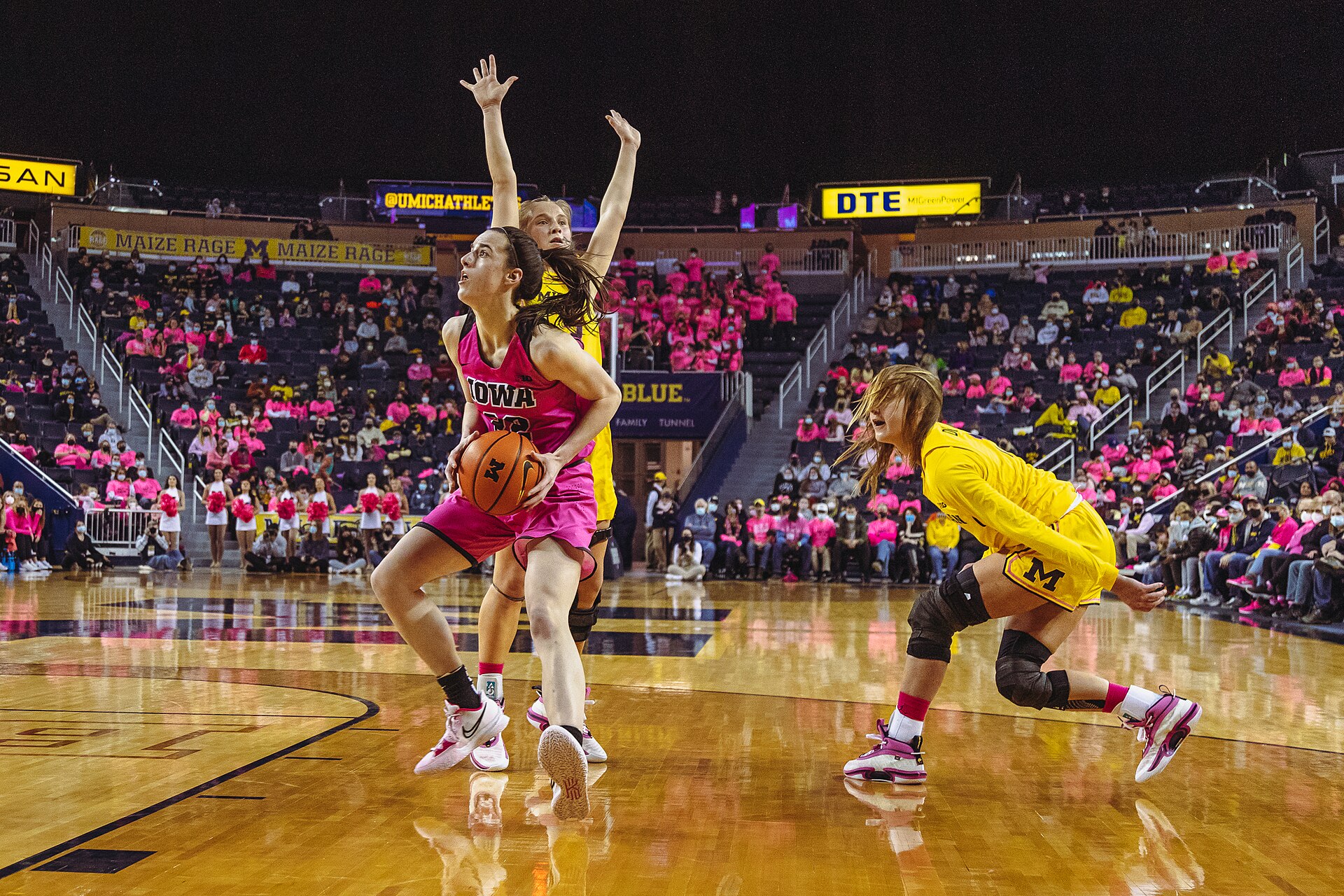 Imagem de referência de Caitlin Clark, descrito nos dados abertos como jogadora de basquetebol norte-americana