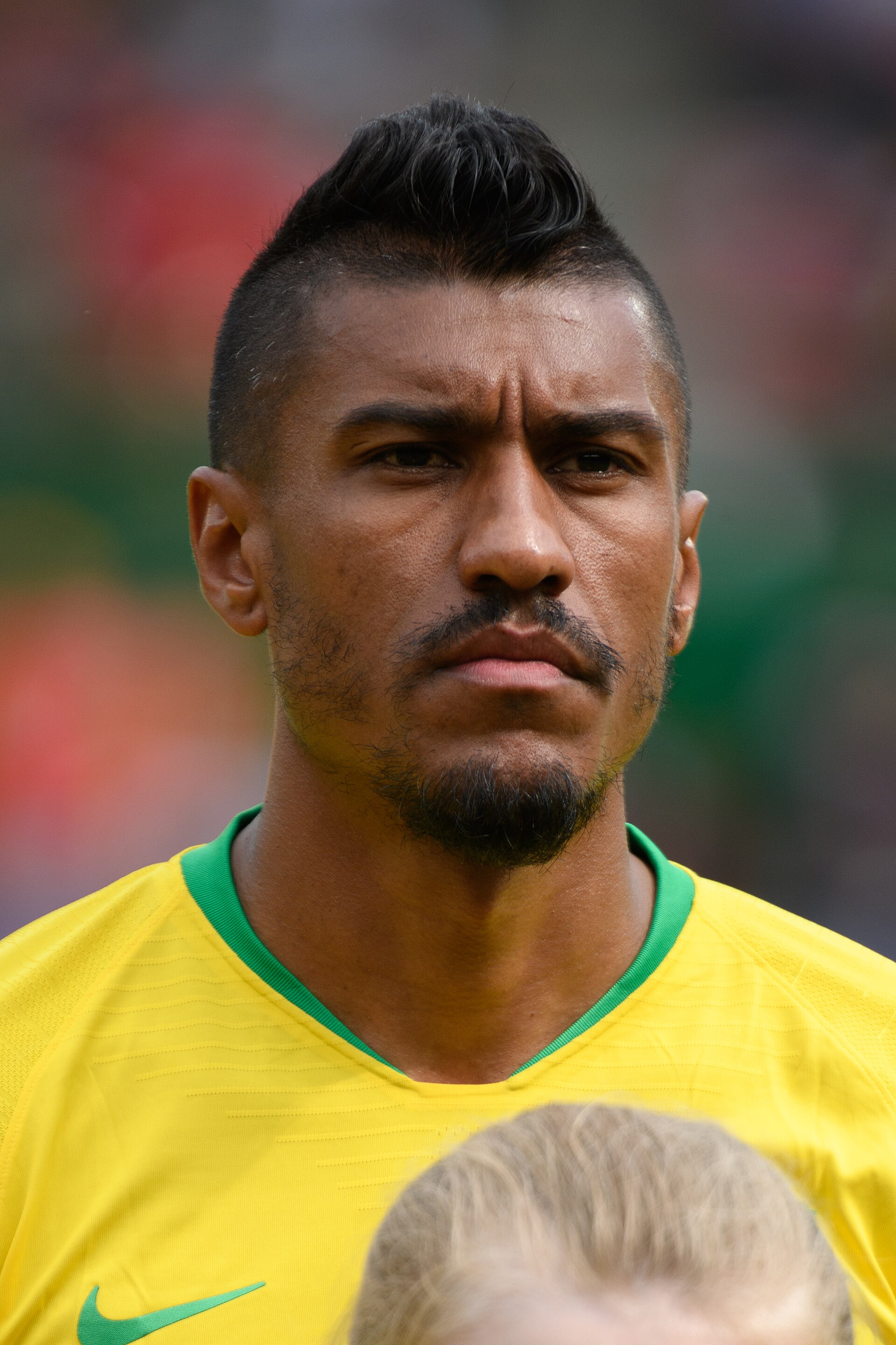 Imagem de referência de Paulinho, descrito nos dados abertos como futebolista brasileiro