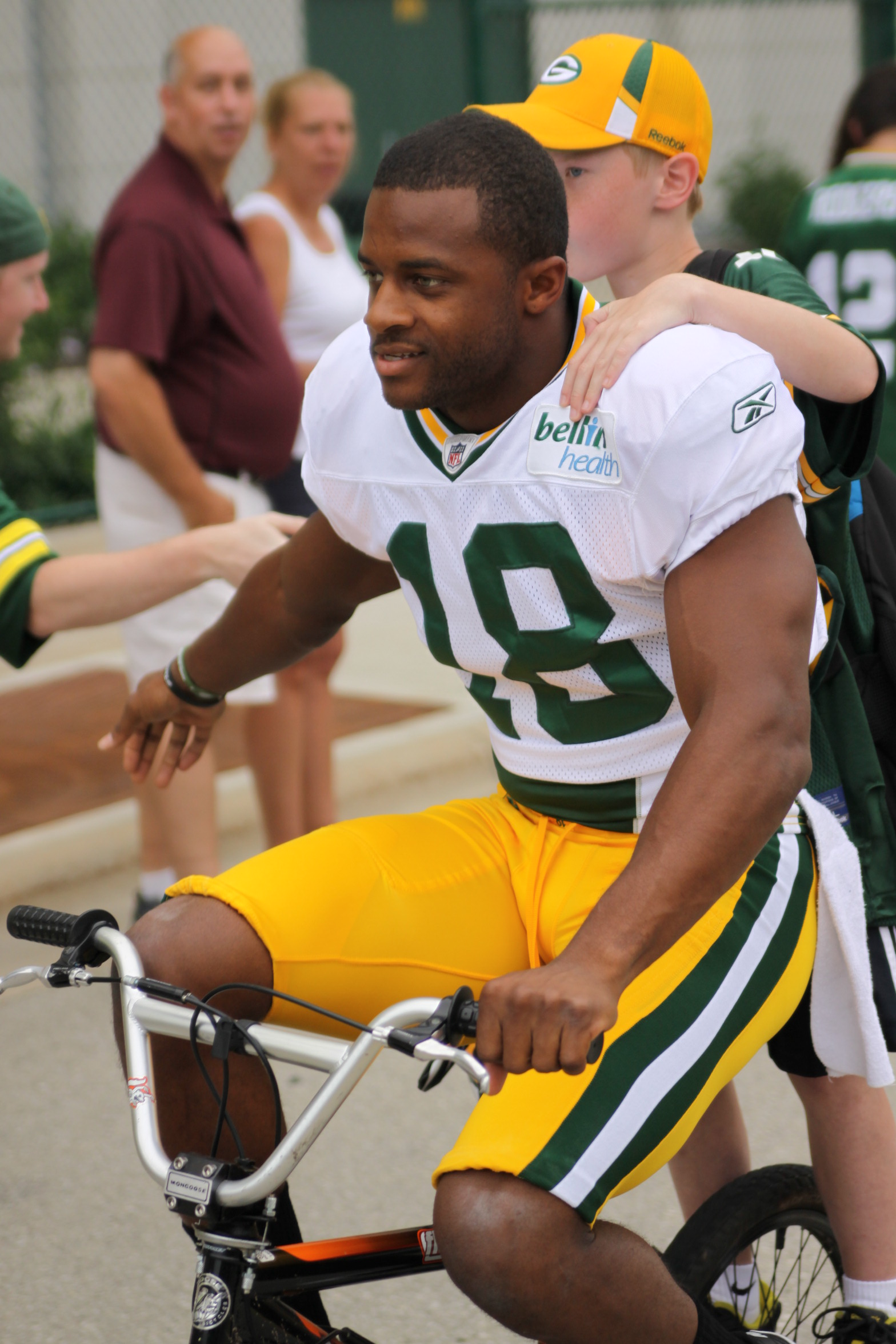 Imagem de referência de Randall Cobb, descrito nos dados abertos como jogador de futebol americano dos Estados Unidos