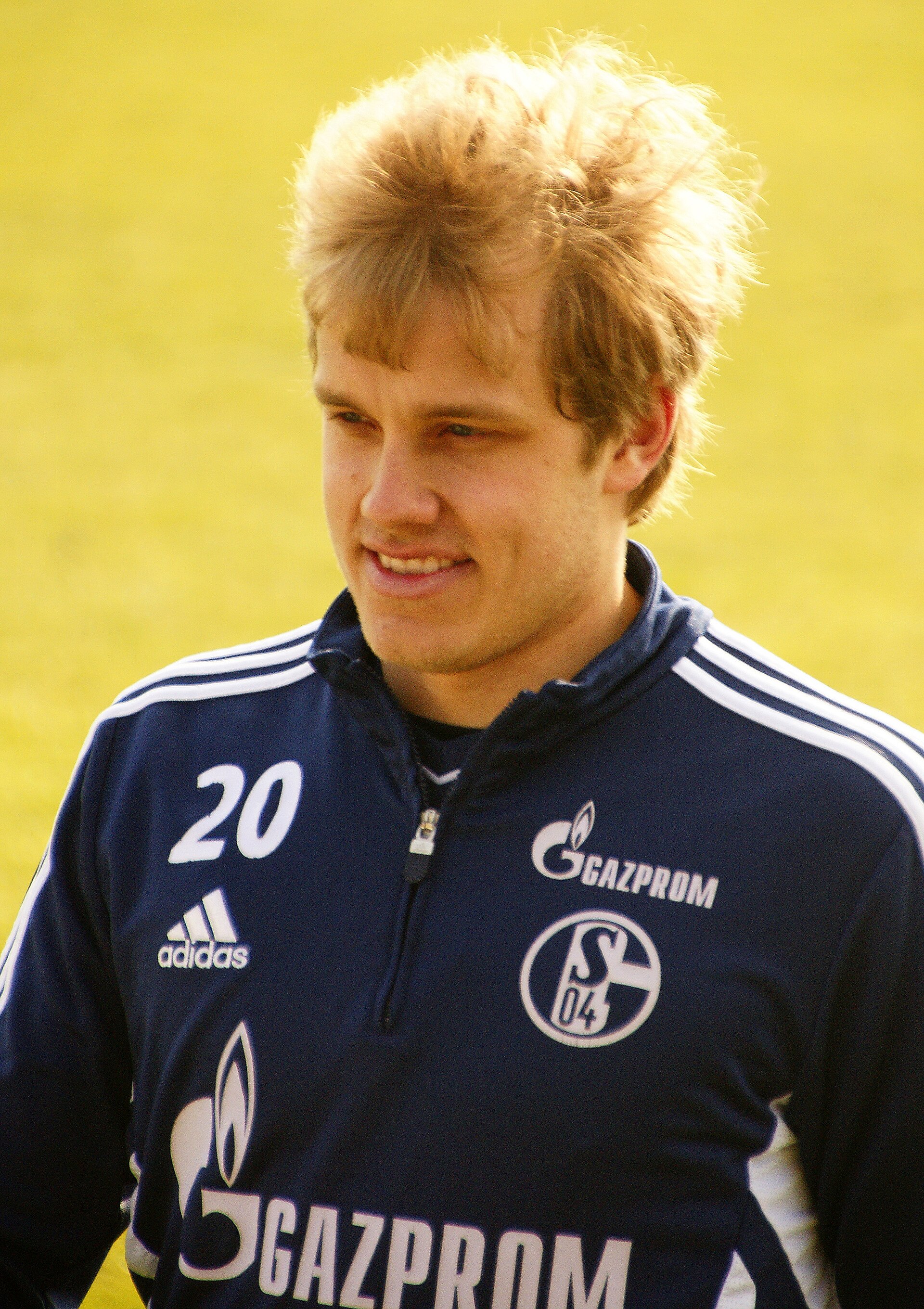Imagem de referência de Teemu Pukki, descrito nos dados abertos como futebolista finlandês