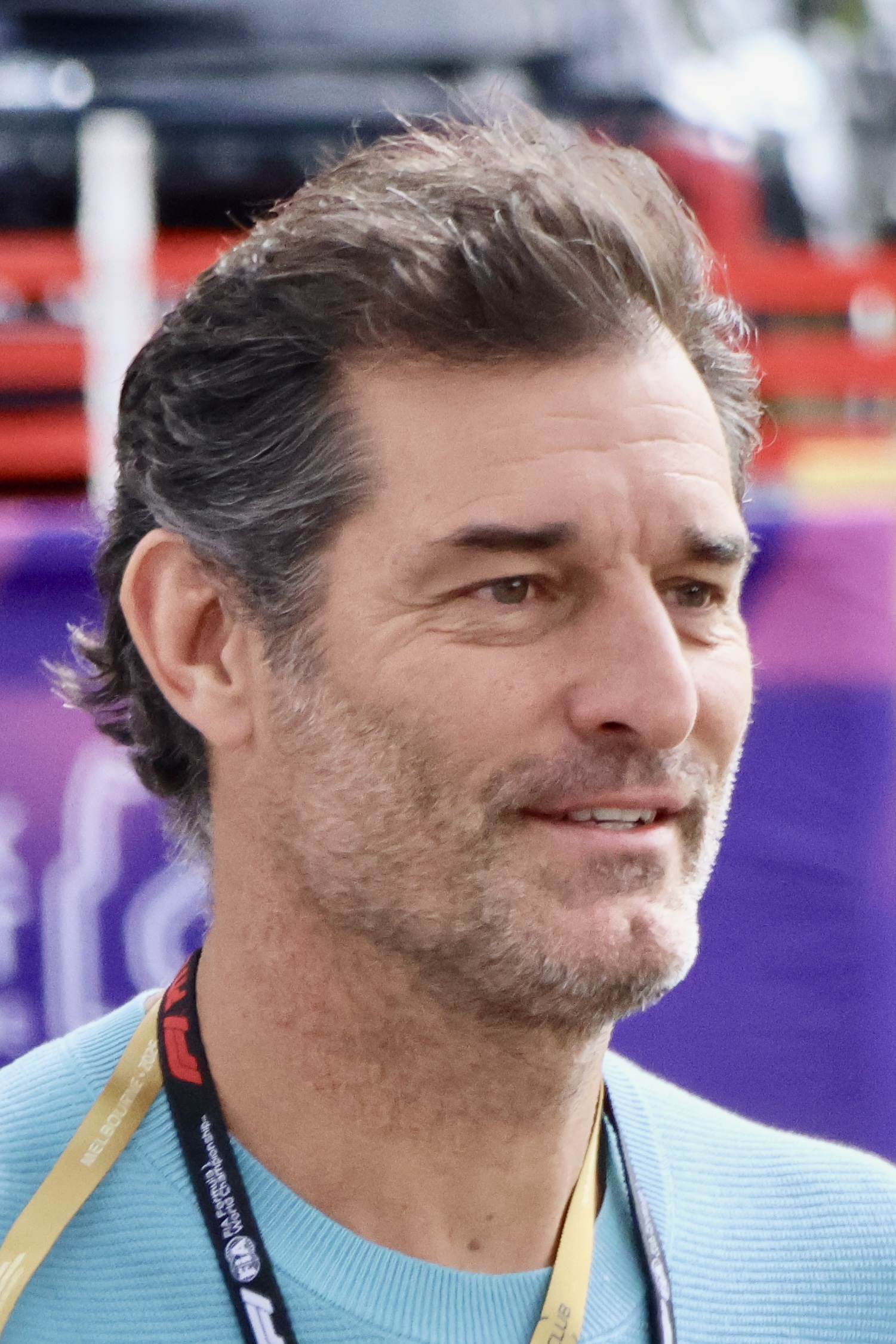 Imagem de referência de Mark Webber, descrito nos dados abertos como automobilista australiano