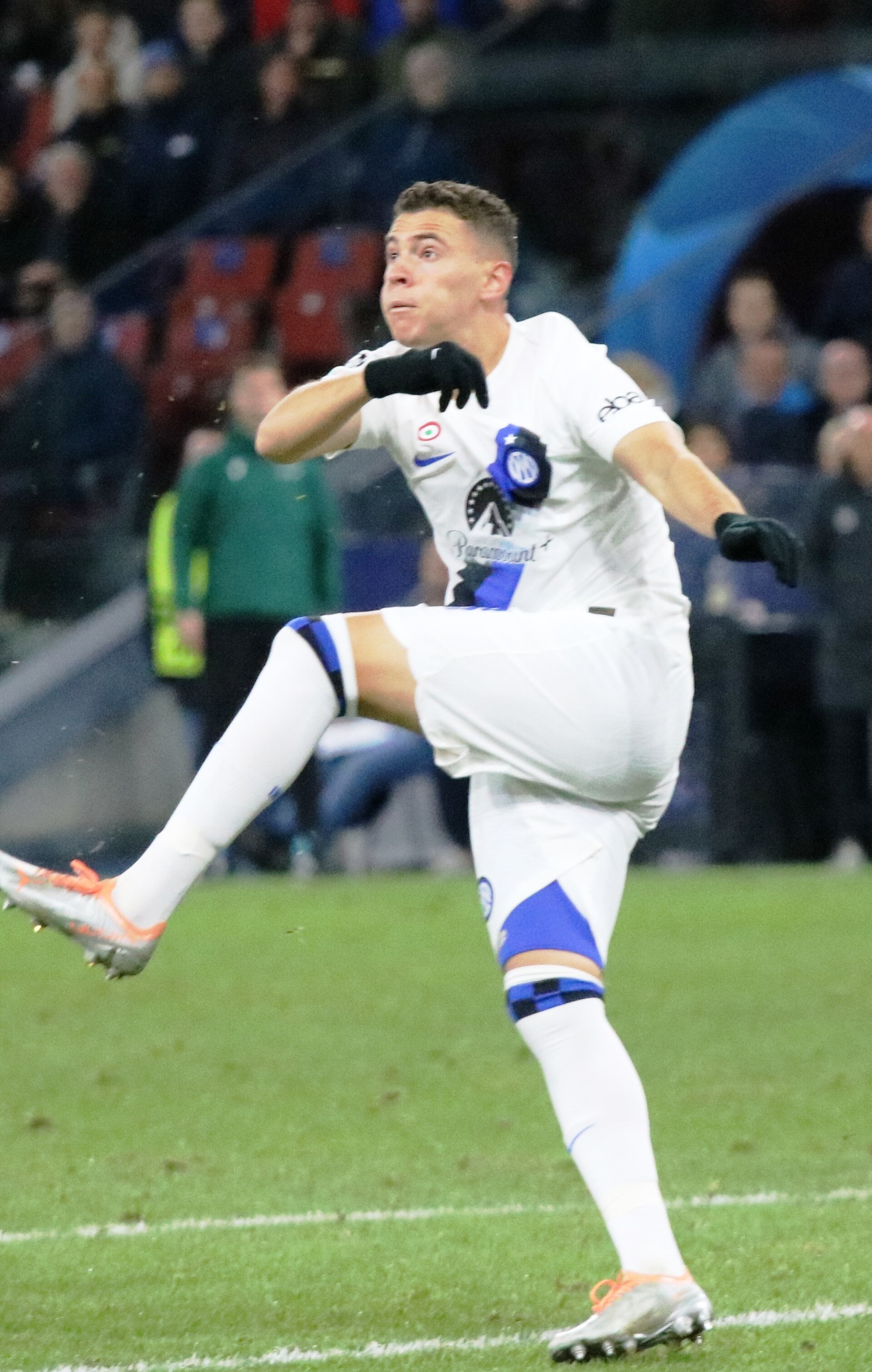 Imagem de referência de Kristjan Asllani, descrito nos dados abertos como futebolista albanês