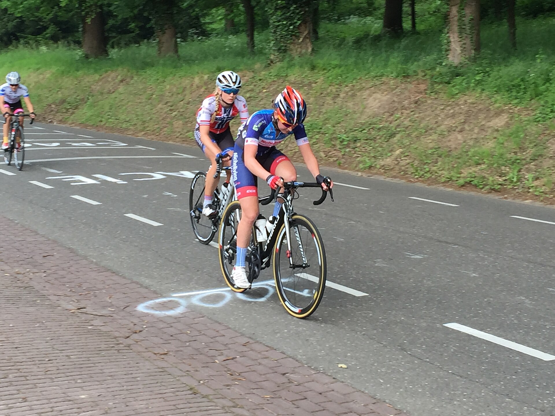 Imagem de referência de Marijn van den Berg, descrito nos dados abertos como ciclista neerlandês