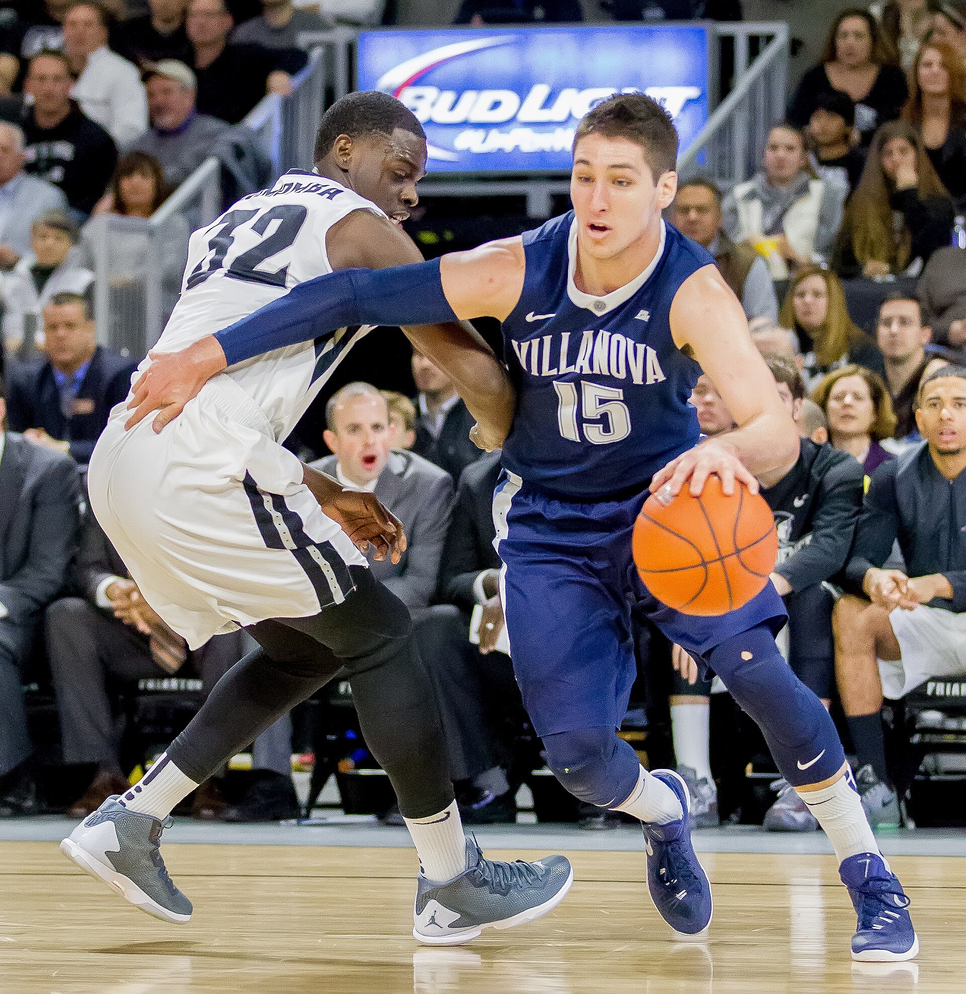 Imagem de referência de Ryan Arcidiacono, descrito nos dados abertos como basquetebolista italiano