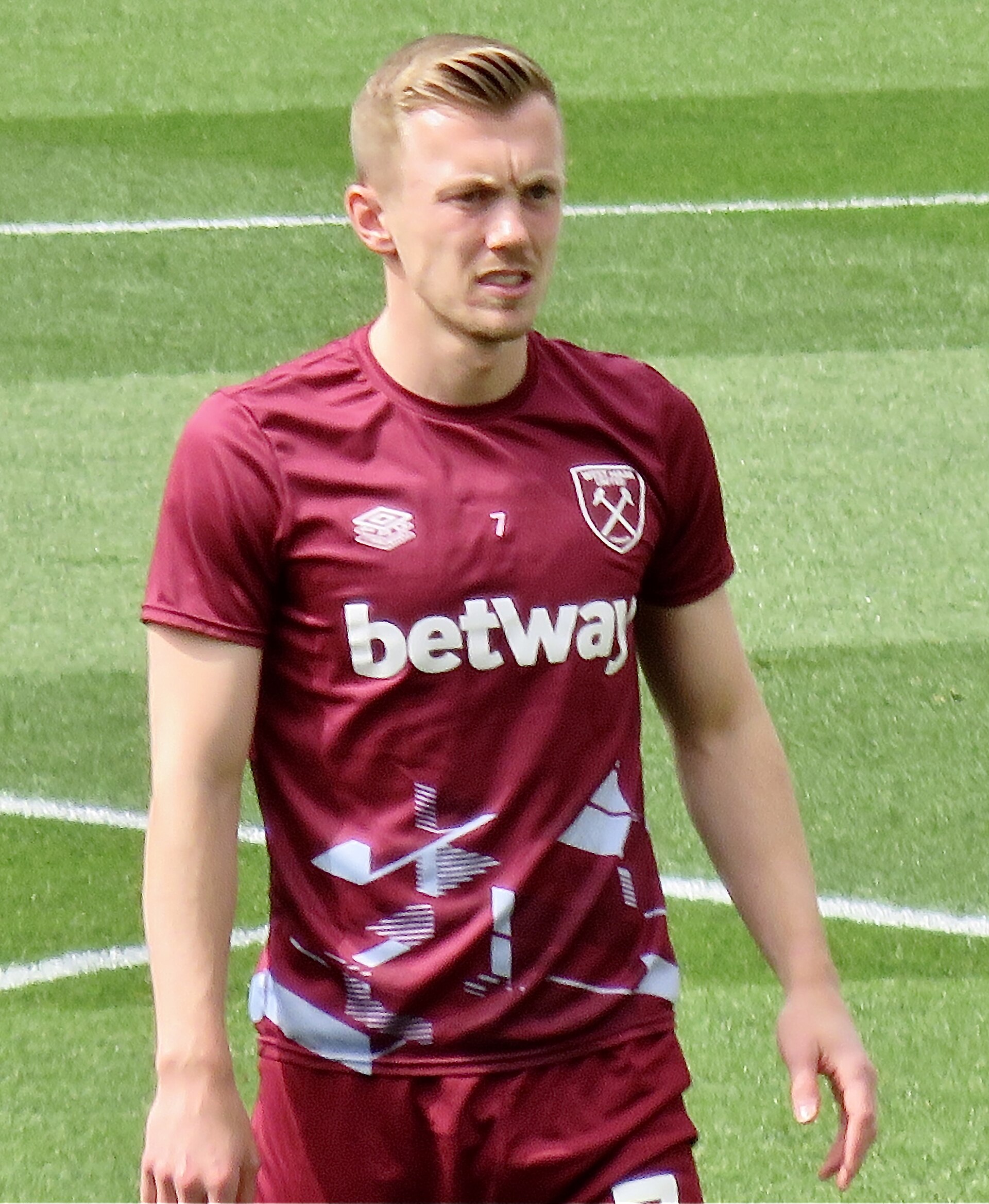 Imagem de referência de James Ward-Prowse, descrito nos dados abertos como futebolista britânico