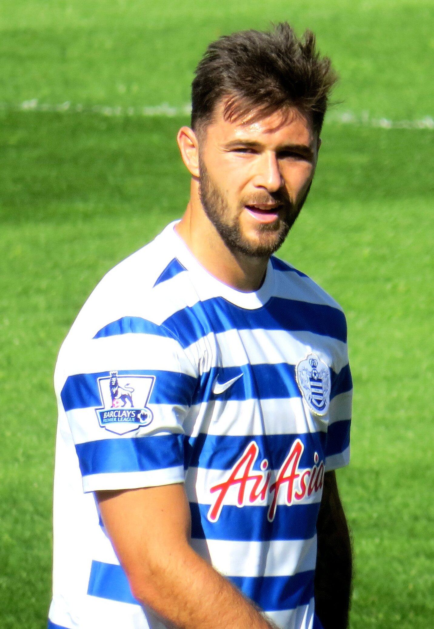 Imagem de referência de Charlie Austin, descrito nos dados abertos como futebolista britânico