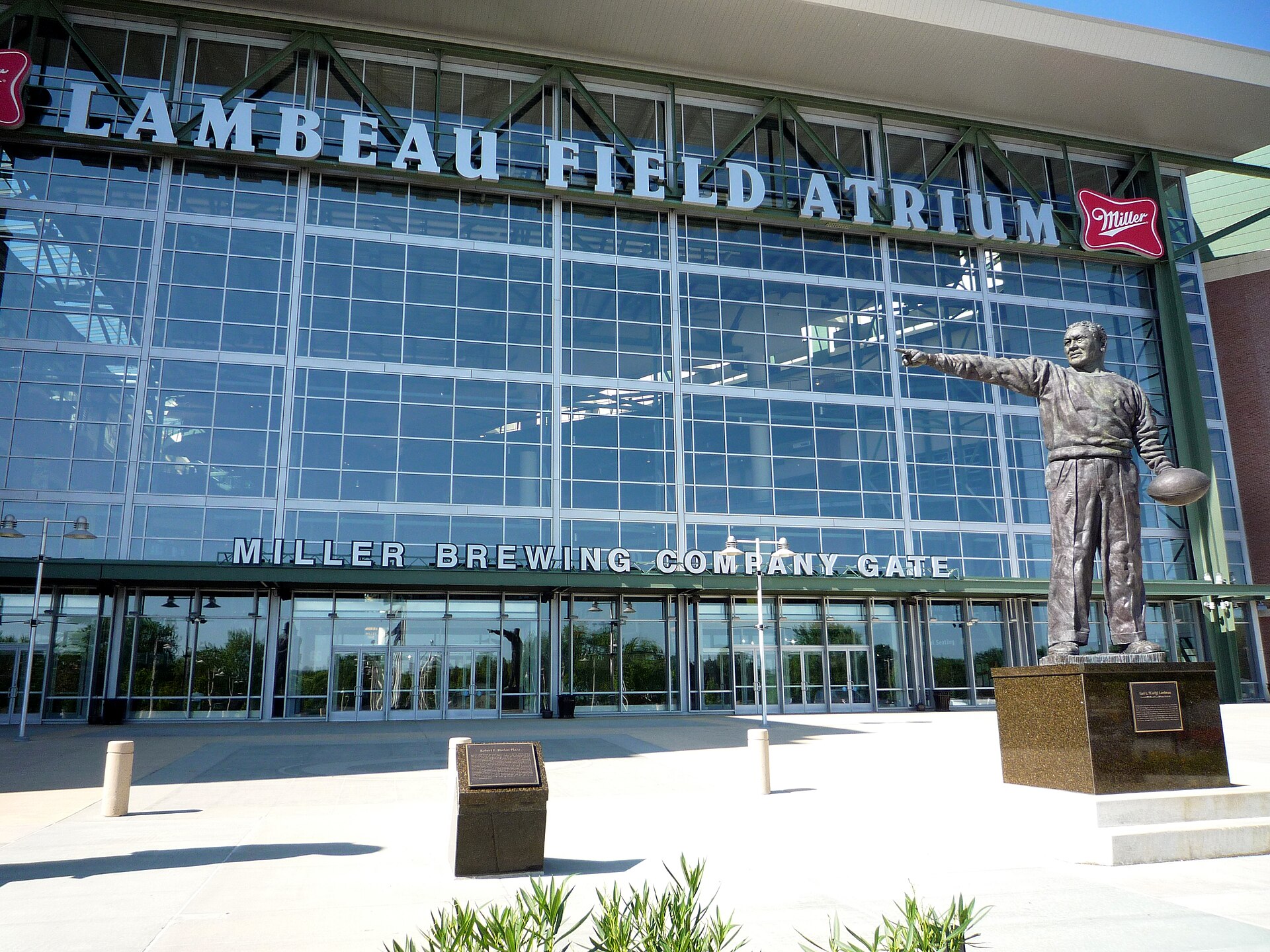 Imagem de referência de Curly Lambeau, descrito nos dados abertos como jogador de futebol americano dos Estados Unidos
