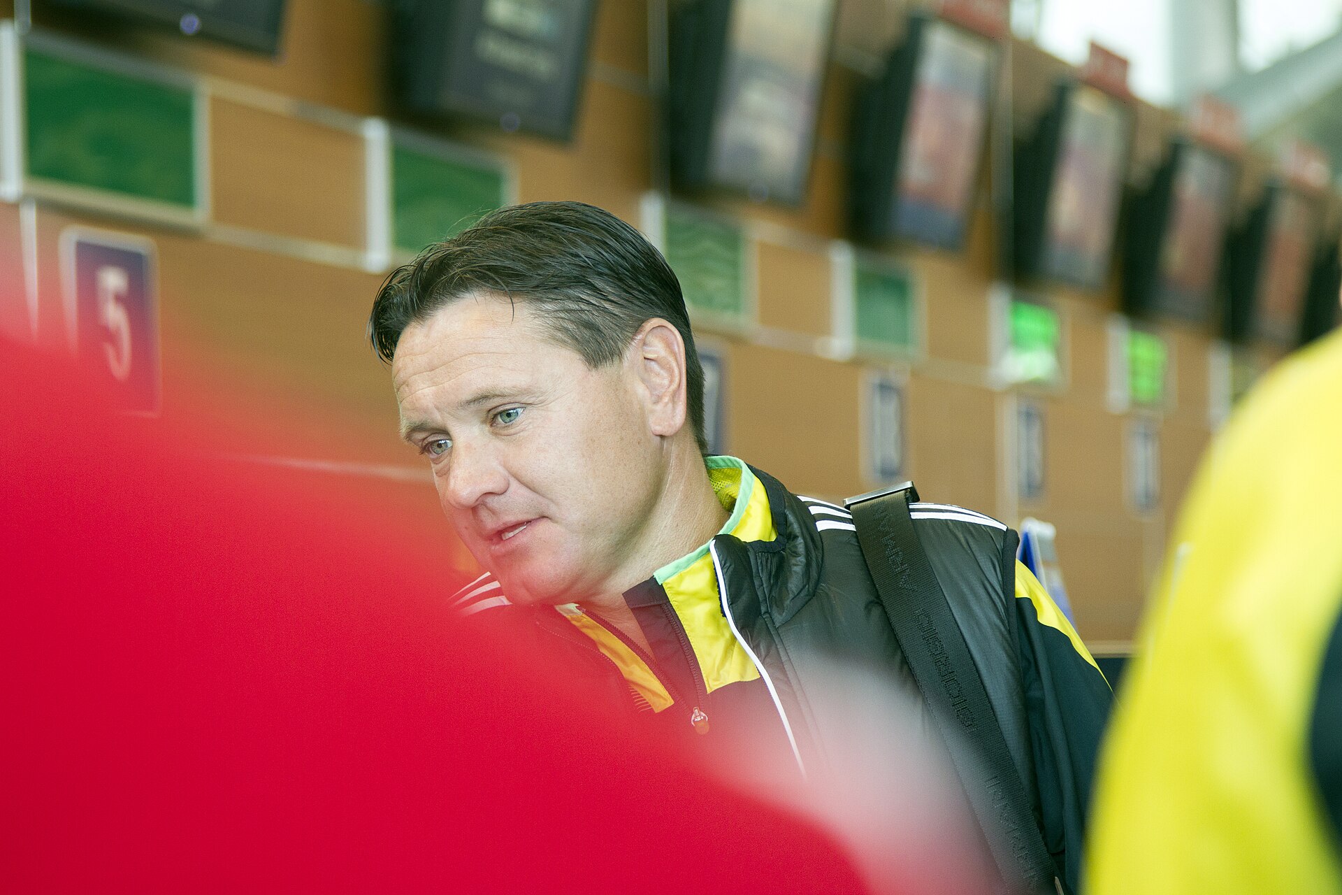 Imagem de referência de Dmitriy Alenichev, descrito nos dados abertos como futebolista russo