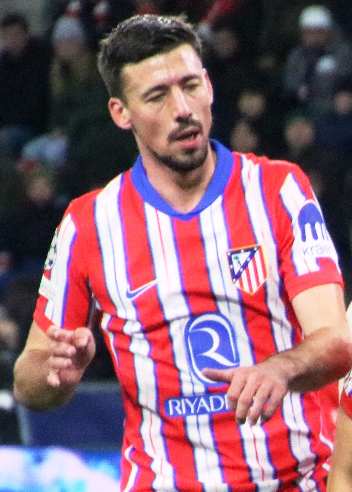 Imagem de referência de Clément Lenglet, descrito nos dados abertos como futebolista francês
