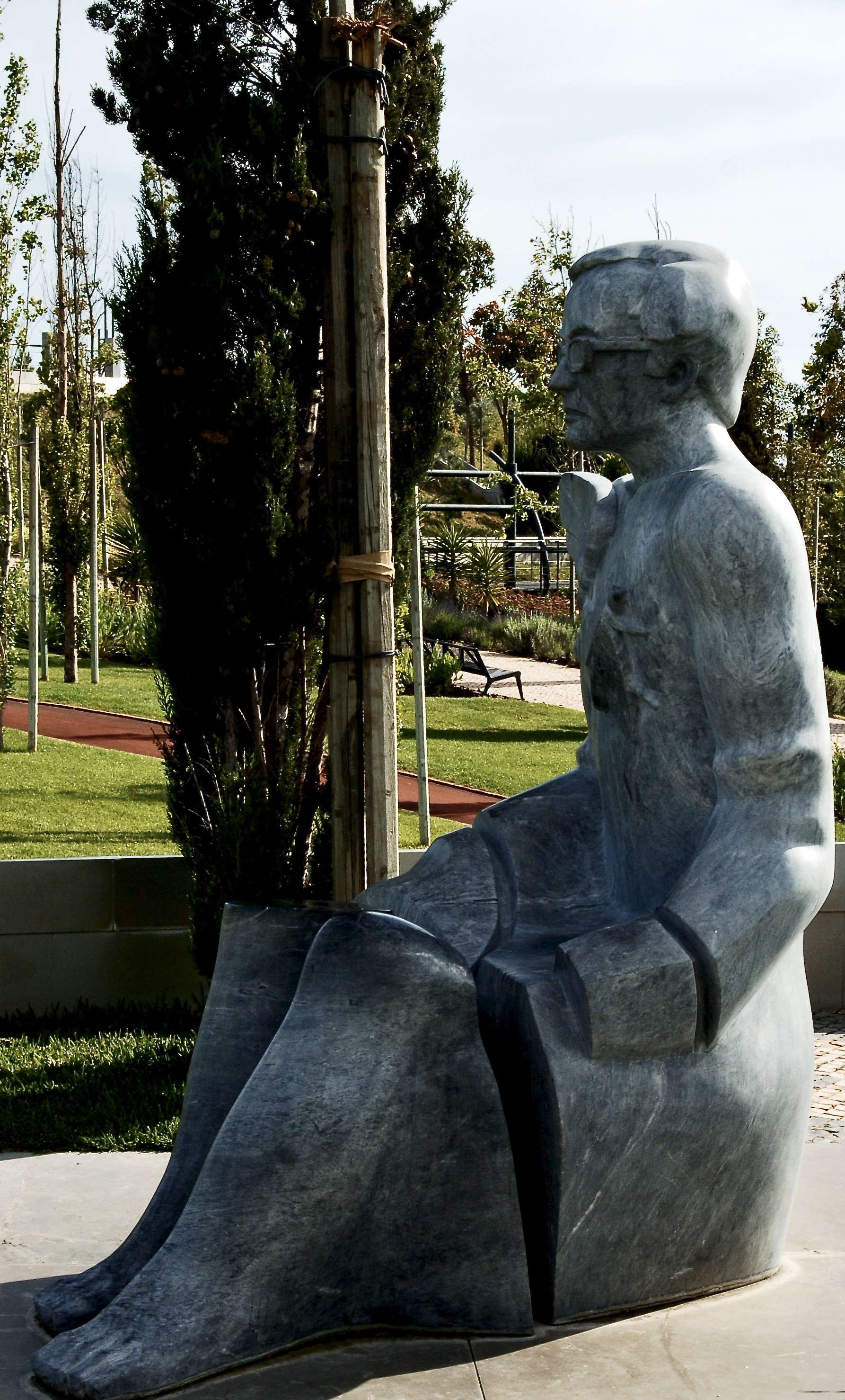 Imagem de referência de Mário Moniz Pereira, descrito nos dados abertos como treinador de atletismo e compositor português (1921-2016)
