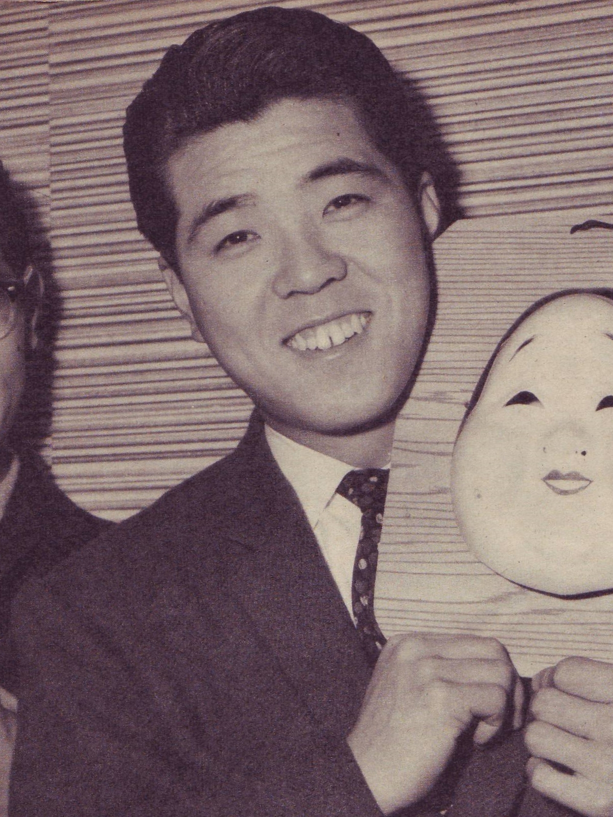 Imagem de referência de Katsuya Nomura, descrito nos dados abertos como jogador de beisebol profissional japonês, treinador, crítico de beisebol, comentarista de beisebol (1935-2020)