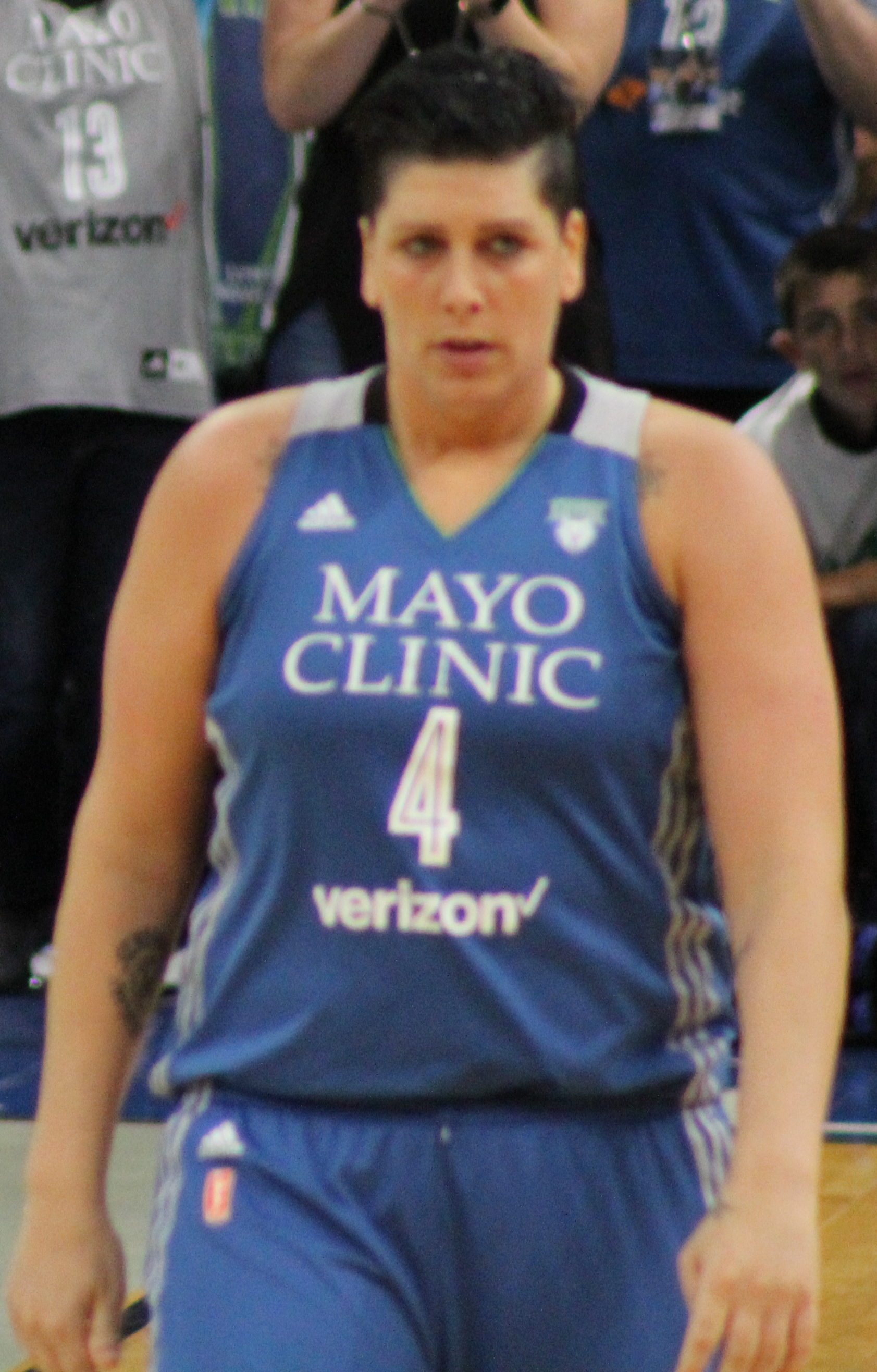 Imagem de referência de Janel McCarville, descrito nos dados abertos como jogadora de basquetebol norte-americana