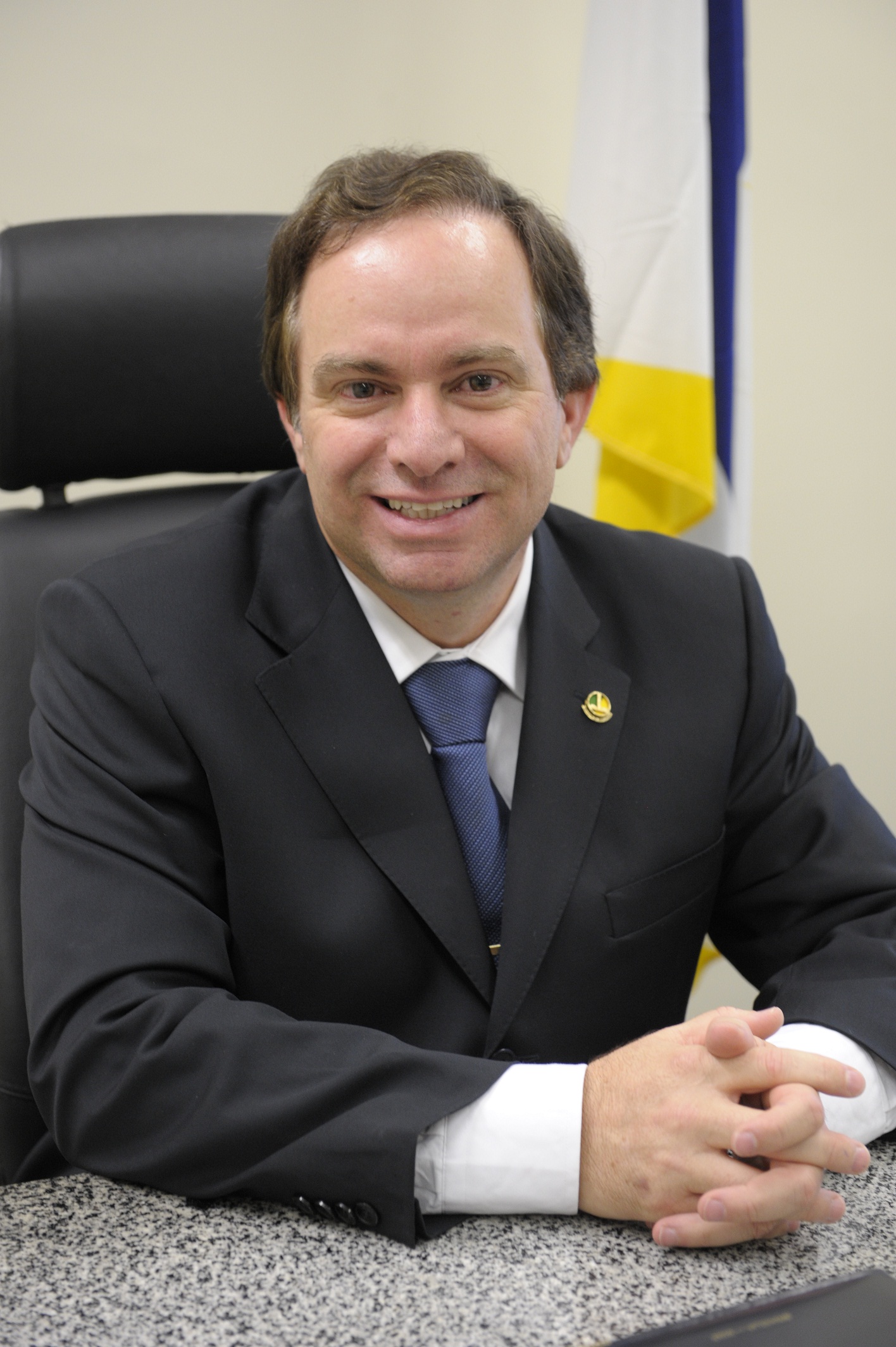 Imagem de referência de Costinha, descrito nos dados abertos como futebolista e treinador português