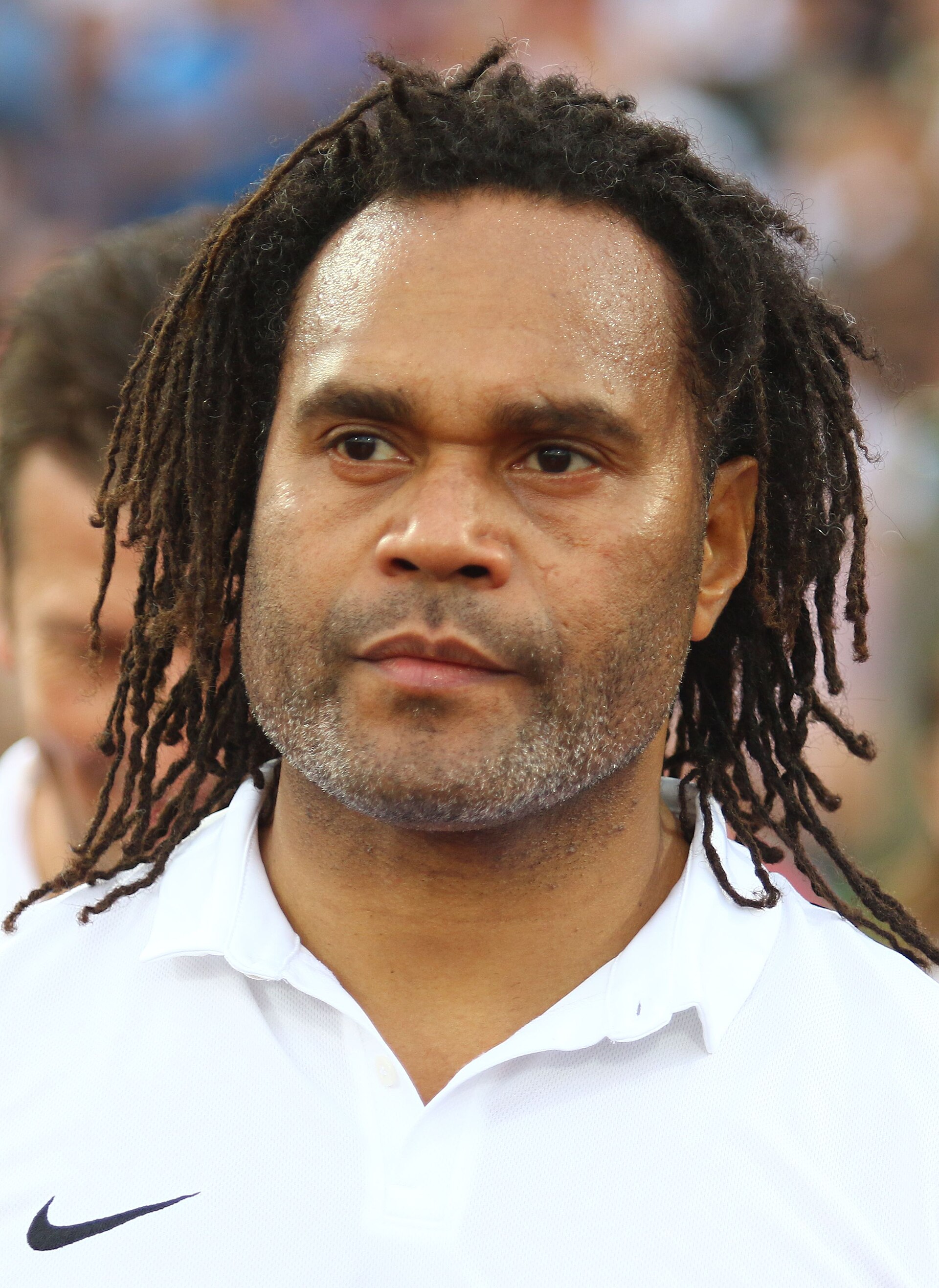 Imagem de referência de Christian Karembeu, descrito nos dados abertos como futebolista francês