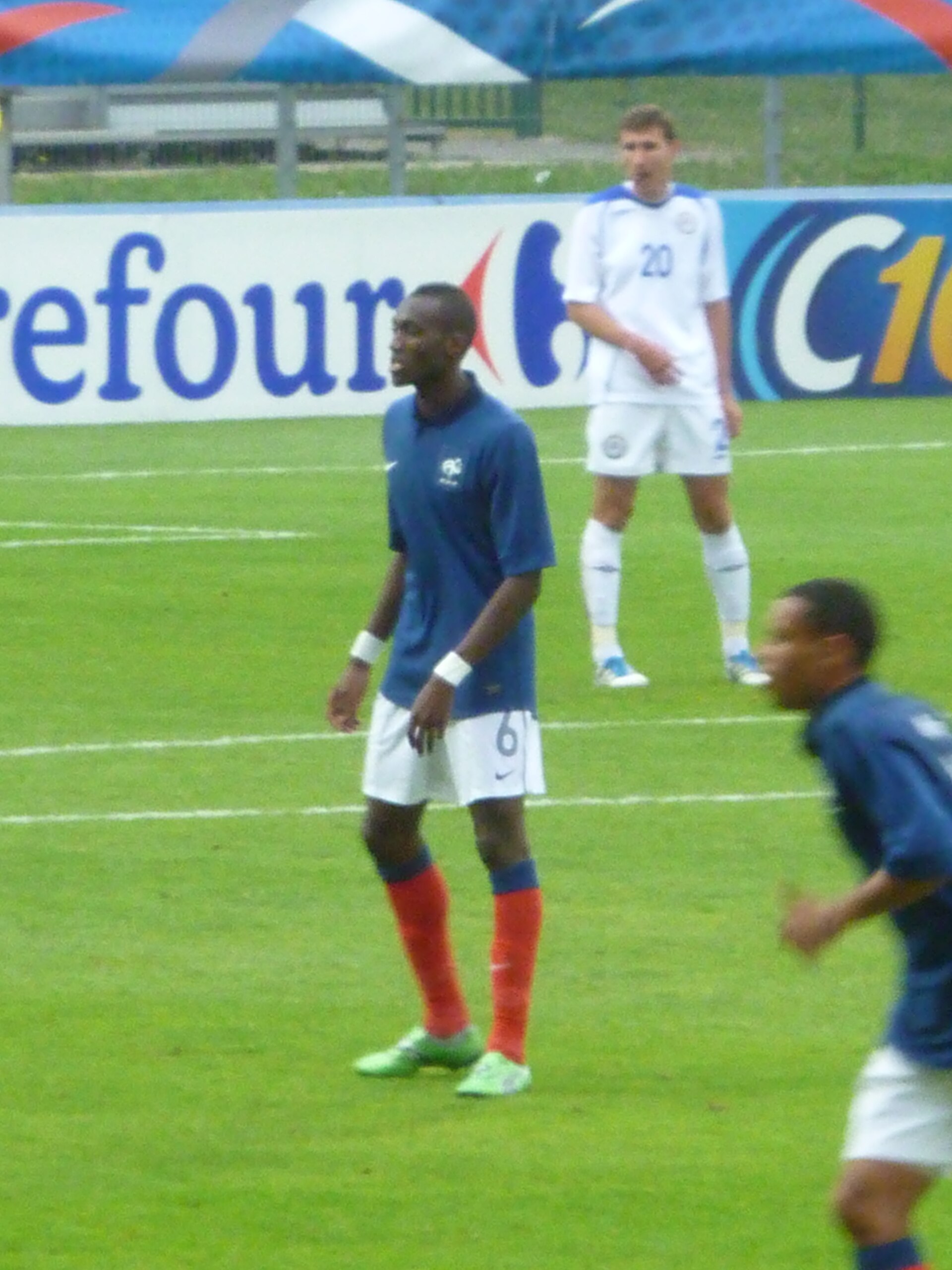Imagem de referência de Josuha Guilavogui, descrito nos dados abertos como futebolista francês