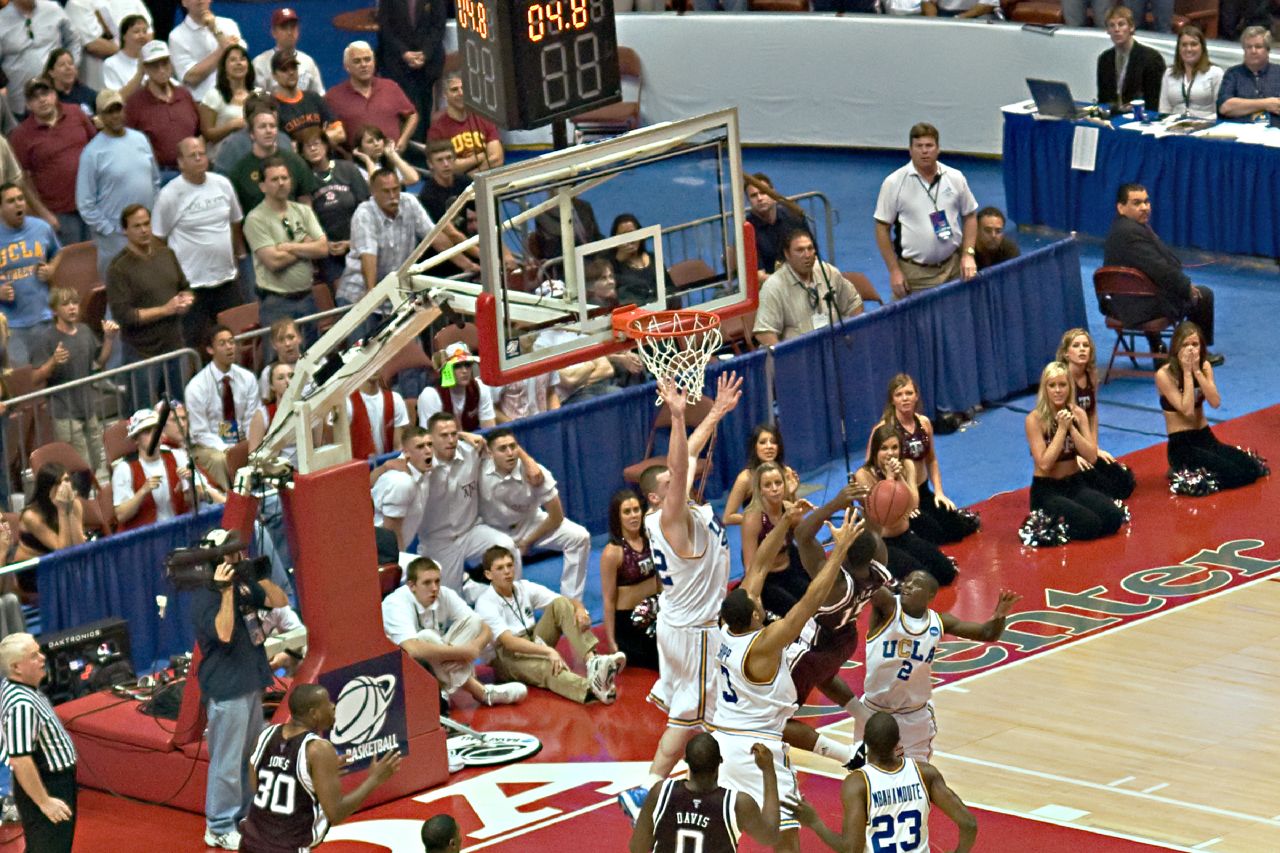 Imagem de referência de Luc Mbah a Moute, descrito nos dados abertos como jogador de basquetebol camaronense