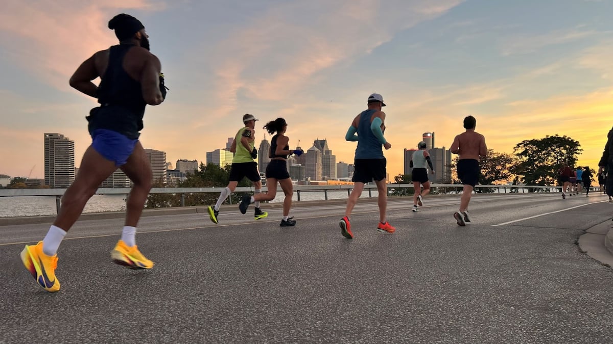 Windsor runners miss Detroit Free Press Marathon amid tunnel bus disruption