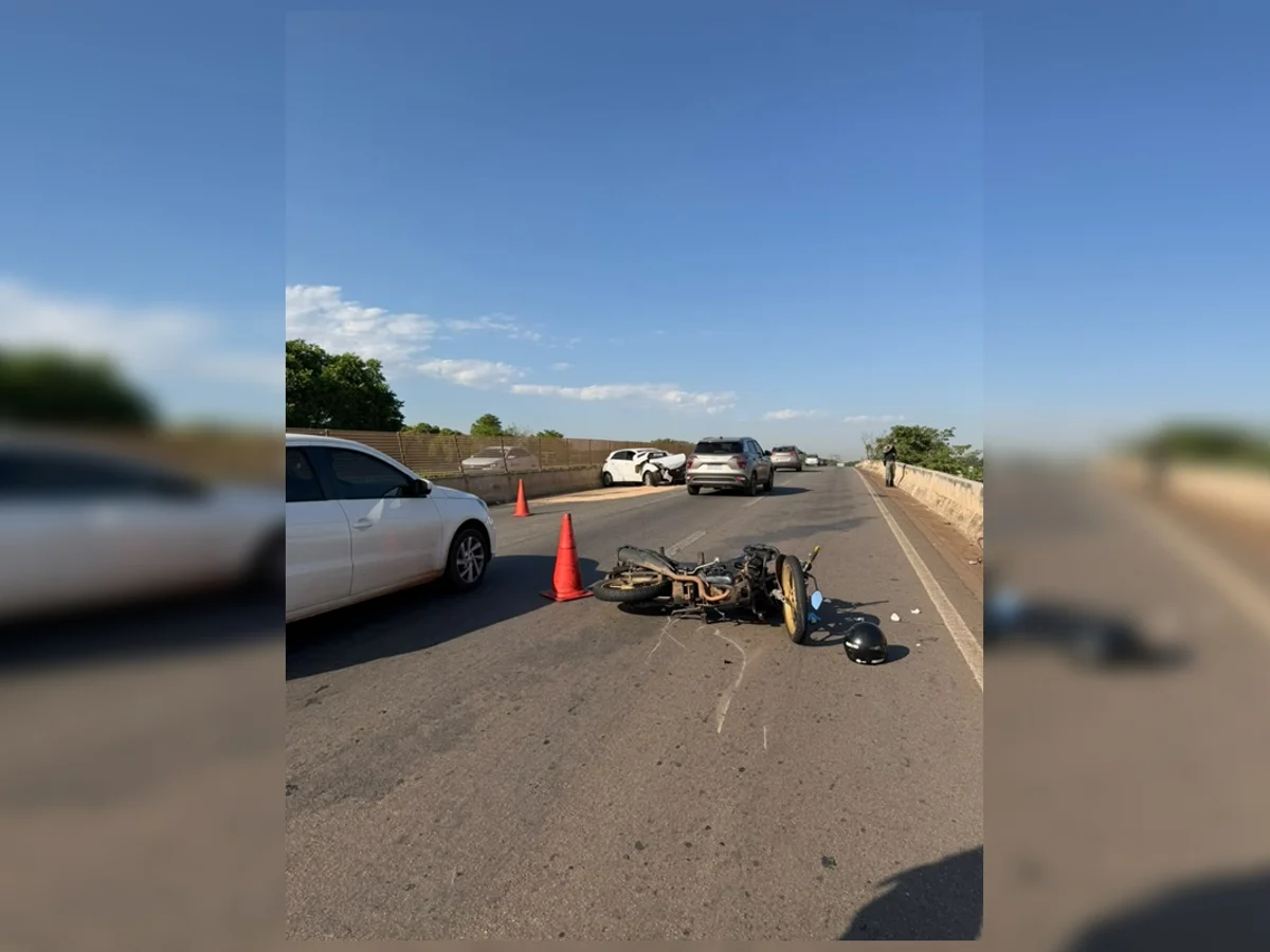 Motociclista é arremessado de viaduto em Goiânia e fica gravemente ferido