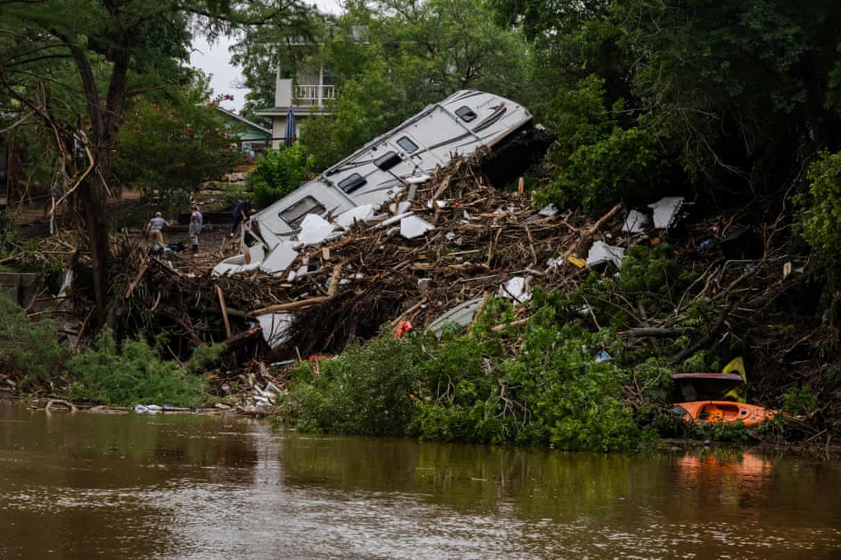 Os sobreviventes de eventos climáticos extremos nos EUA são um grupo em crescimento – agora eles querem se tornar uma força política.