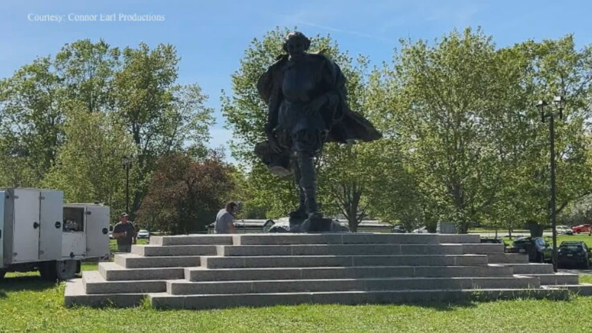 Orillia’s Champlain statuaries vandalized while in storage