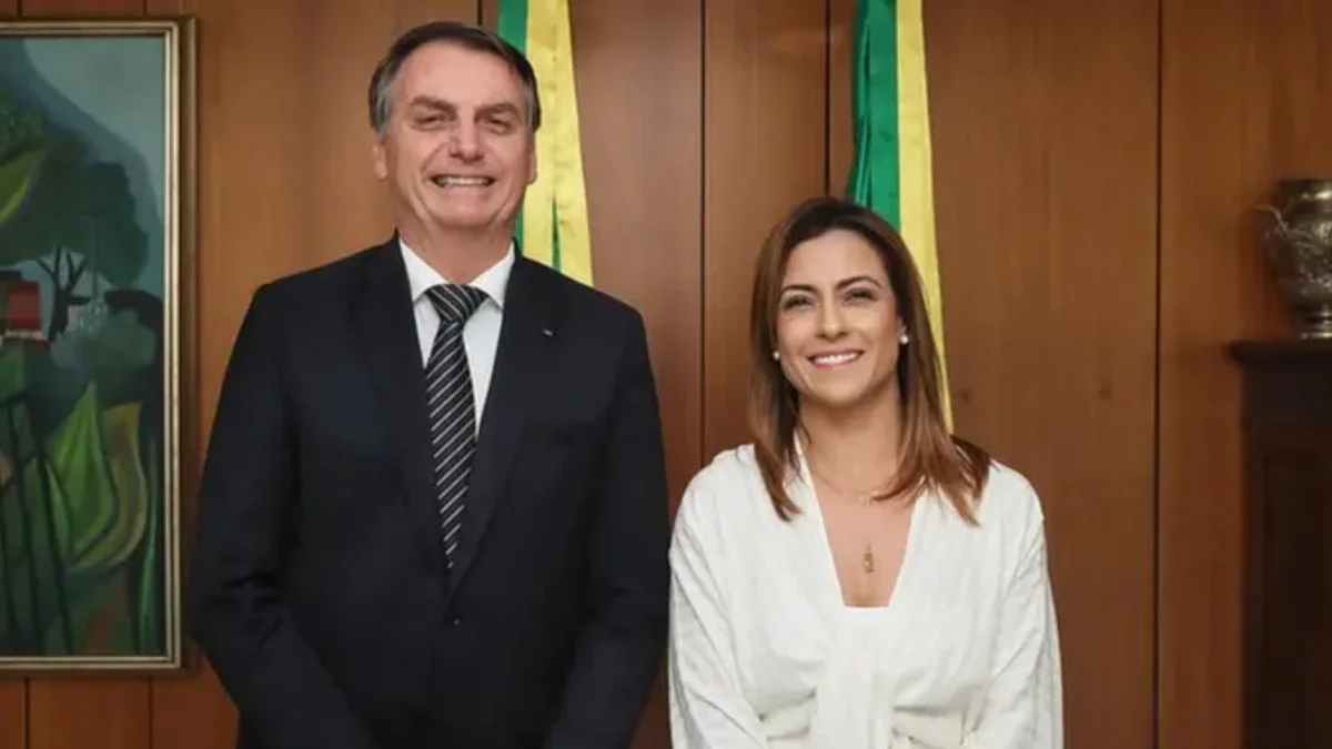 Soraya diz que Bolsonaro usou transição de gênero do filho para ameaçá-la