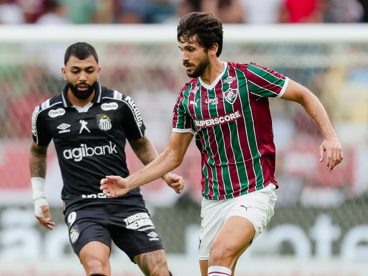 Igor Rabello, zagueiro do Fluminense, aplica caneta em Neymar; veja