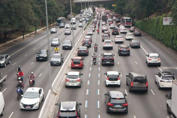 São Paulo suspende rodízio de veículos durante feriado de segunda-feira