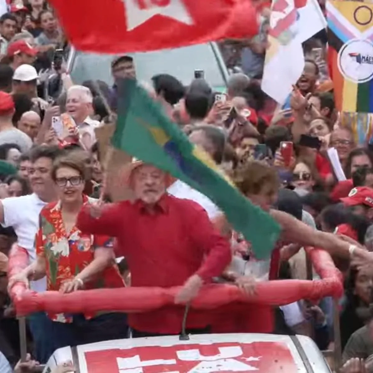 Em MG, Lula fala a empresários: "Ninguém vai ter prejuízo com fim da 6x1"