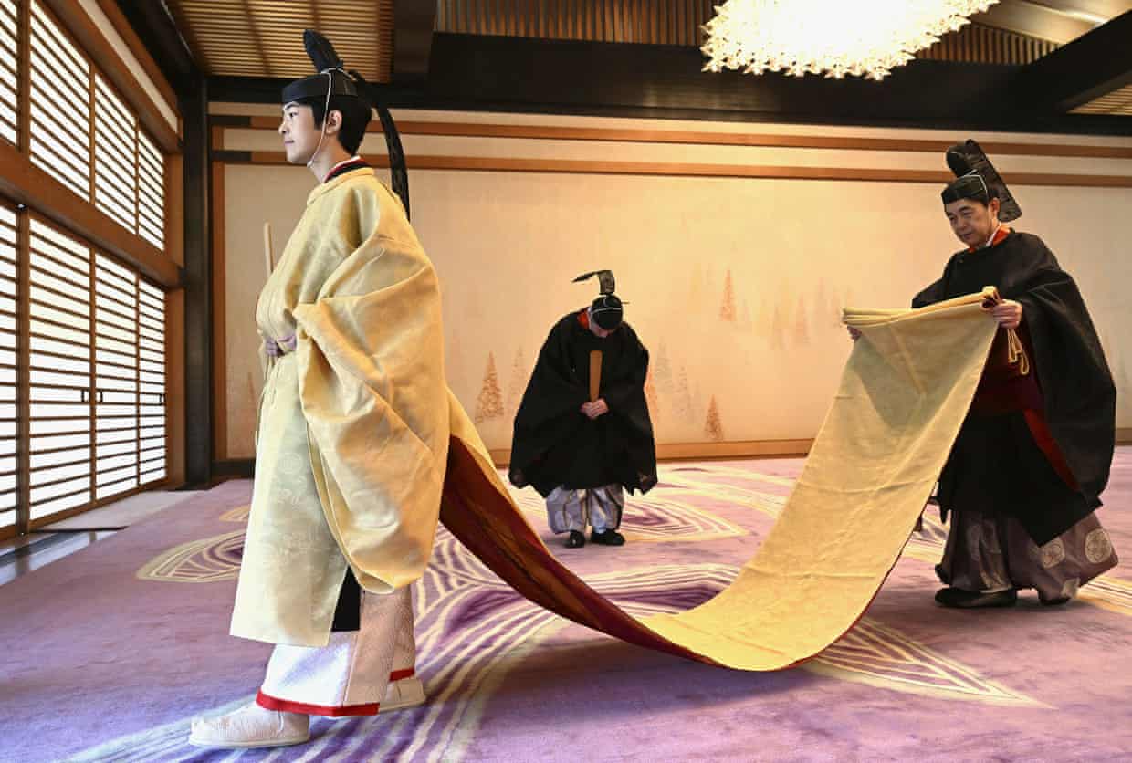 Esgotando os príncipes: por que as chamadas crescem para permitir que a princesa Aiko do Japão assuma o trono