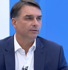 Flávio Bolsonaro durante sabatina da Globo Foto: Reprodução/TV Globo