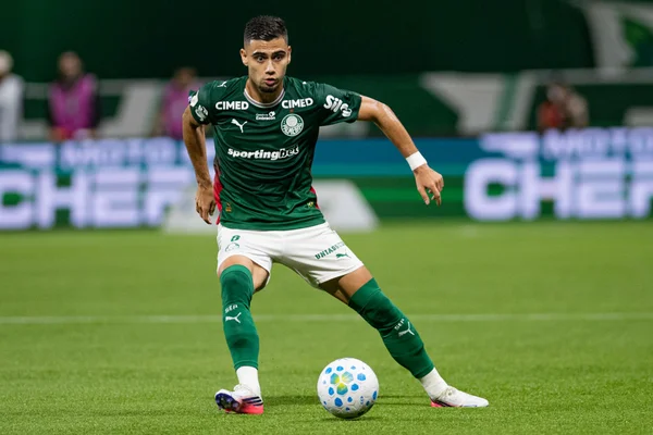 Andreas Pereira se desculpa após expulsão em jogo do Palmeiras: "Instinto"