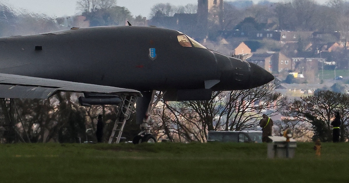 Detiveram no Reino Unido dois suspeitos por seus vínculos com o Irã após o incidente na base aérea de Fairford