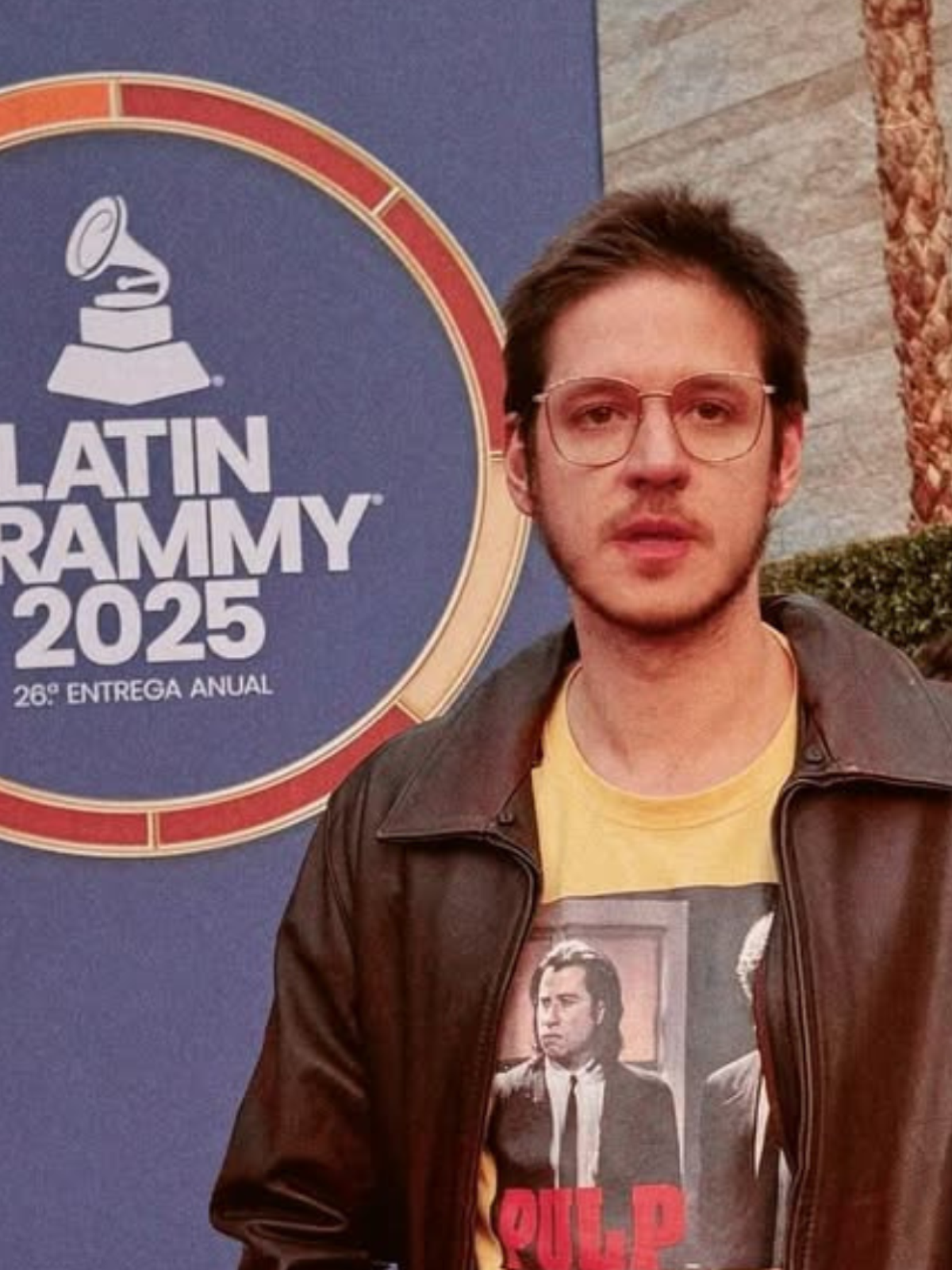 Quem é Rubel? Cantor indicado ao Grammy Latino vira alvo de ataques do Nikolas Ferreira