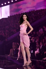 Victoria’s Secret Fashion Show tem 7 brasileiras no casting; saiba quem são