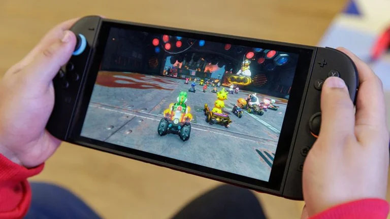 YouTube chega ao Switch 2 desbloqueado e abre portas para filmes, séries e emulação
