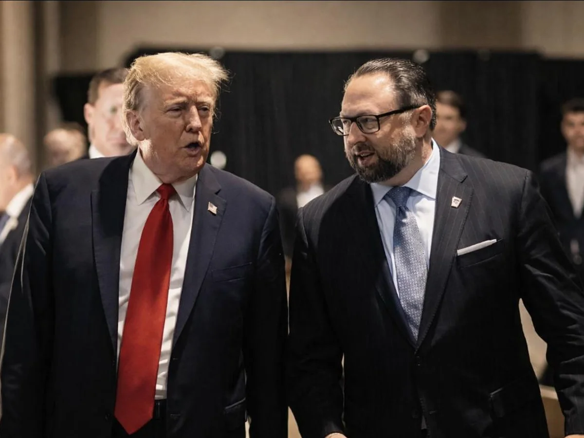 Ex-estrategista de Trump critica decisão de Zanin: “Não dá para acreditar”