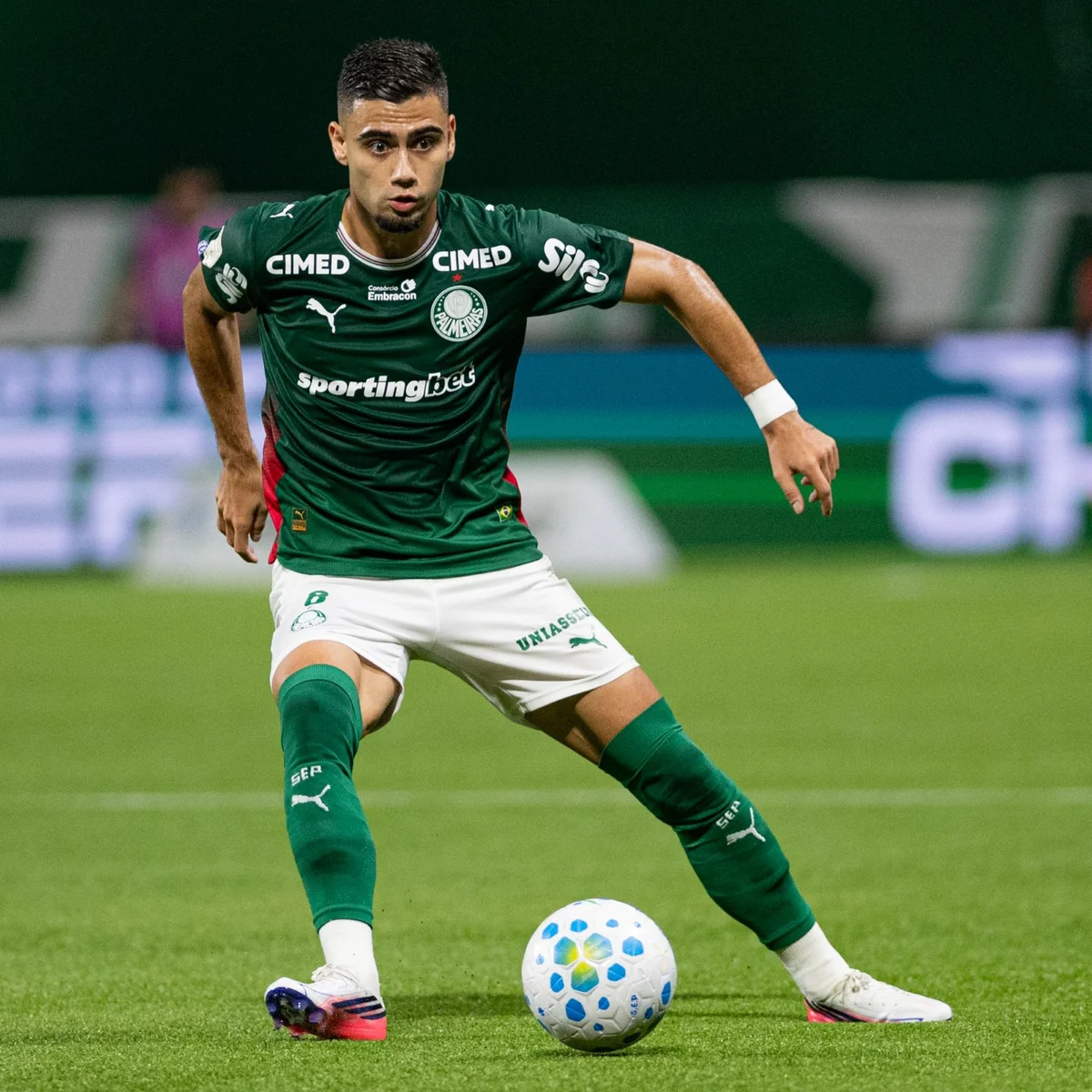 Andreas Pereira se desculpa após expulsão em jogo do Palmeiras: "Instinto"