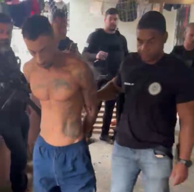 Polícia prende dupla suspeita de roubar motoristas de aplicativo em Belford Roxo (RJ)