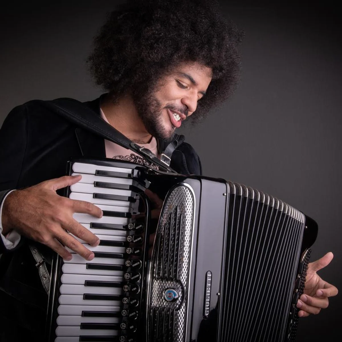 Amigo de João Gomes, Mestrinho critica cobrança por posicionamento político
